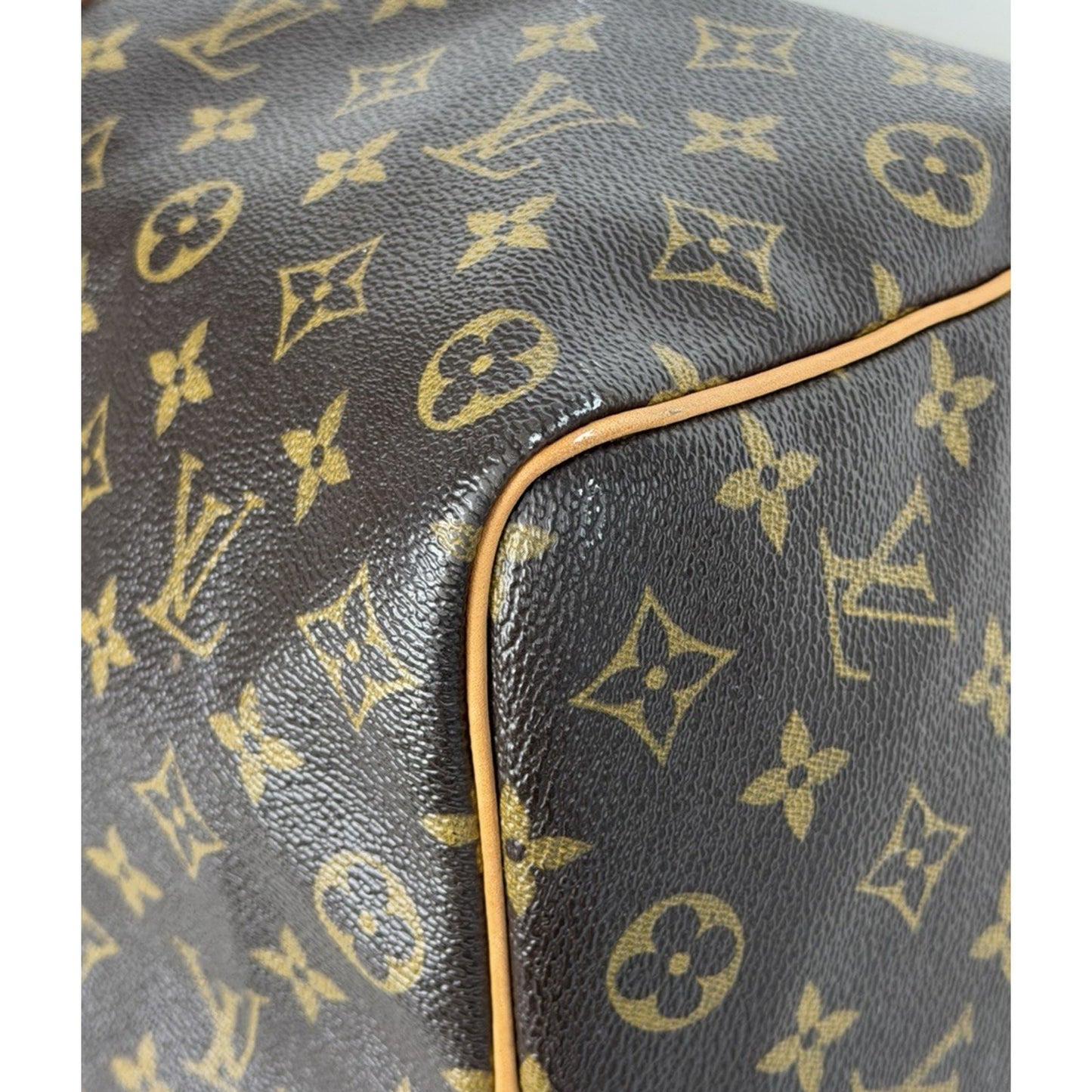 Louis Vuitton Monogram Keepall 50 Duffle Bag in Coated Canvas (2005)