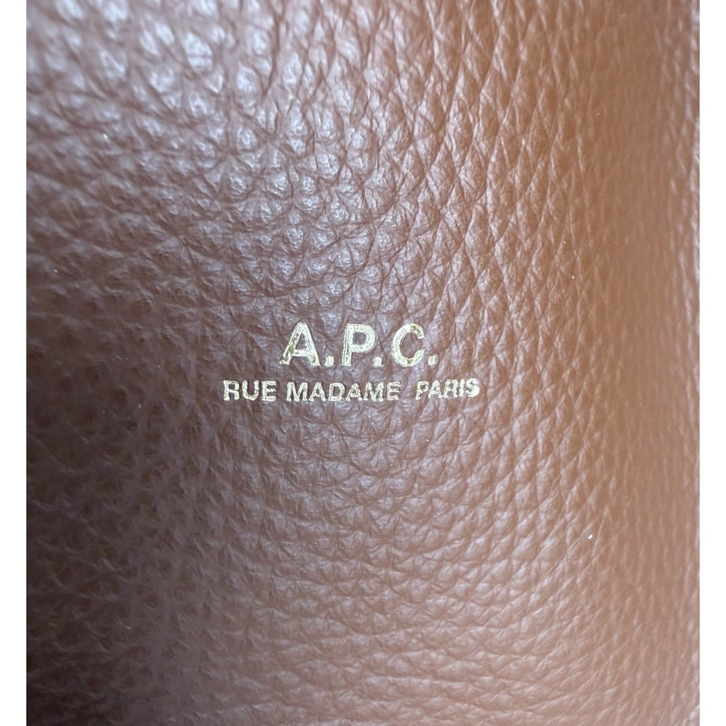 A.P.C. Le Neige Slouchy Hobo Bag Unisex in Cognac Brown Grained Leather S-19