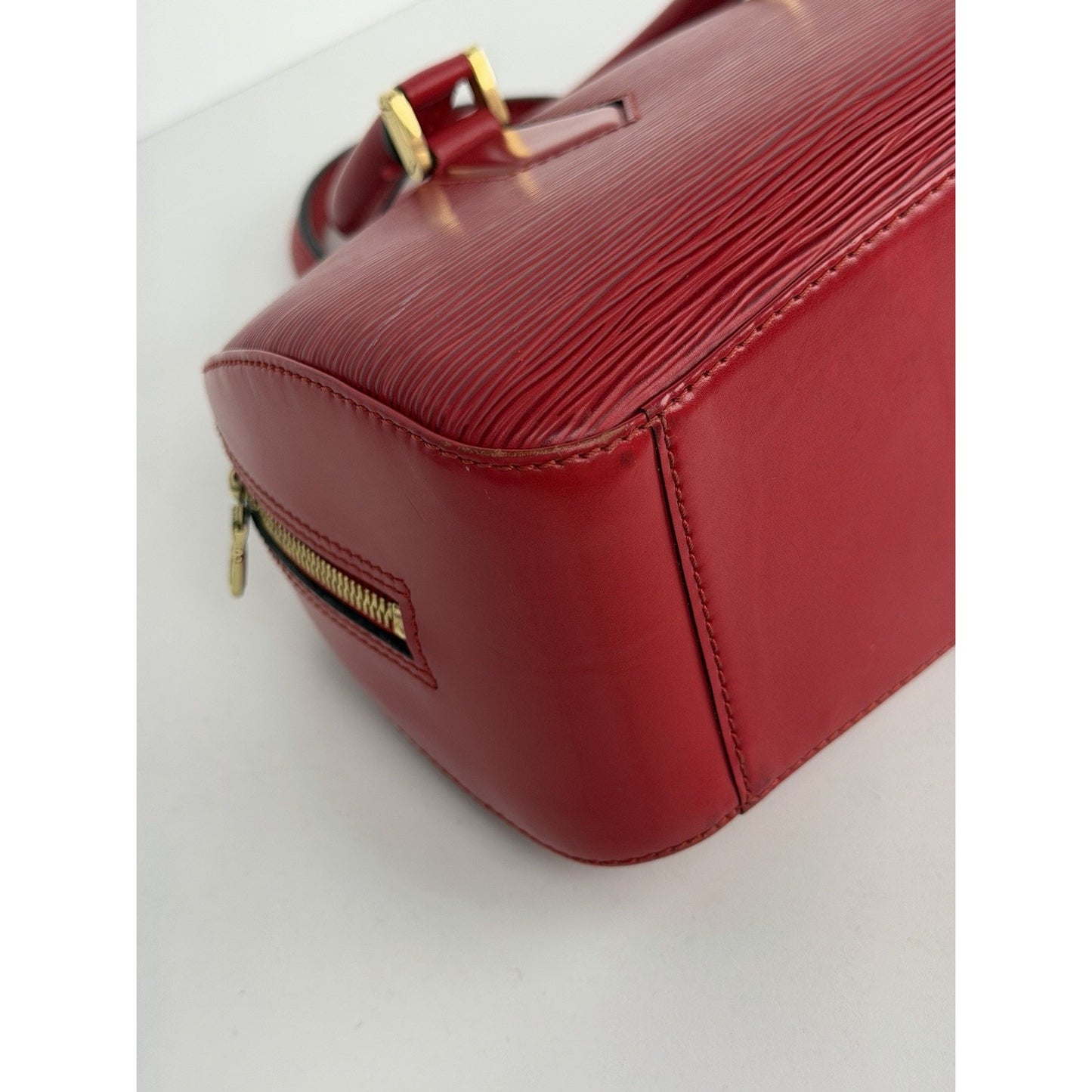 Louis Vuitton Jasmin Top Handle Bag Vintage Castilian Red Epi Leather 1998 S-10