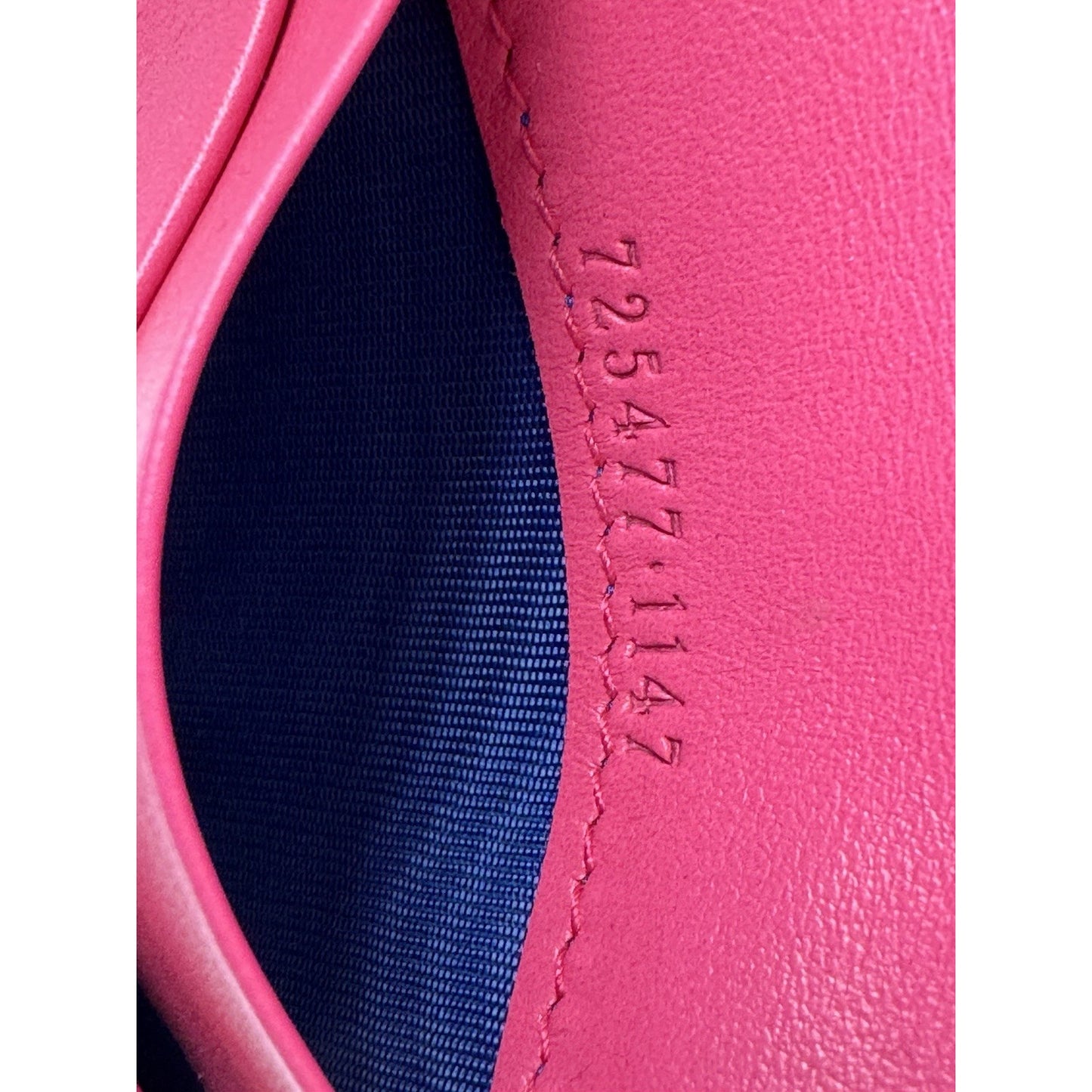 Gucci GG Perforated Leather Card Case in Pink C-1