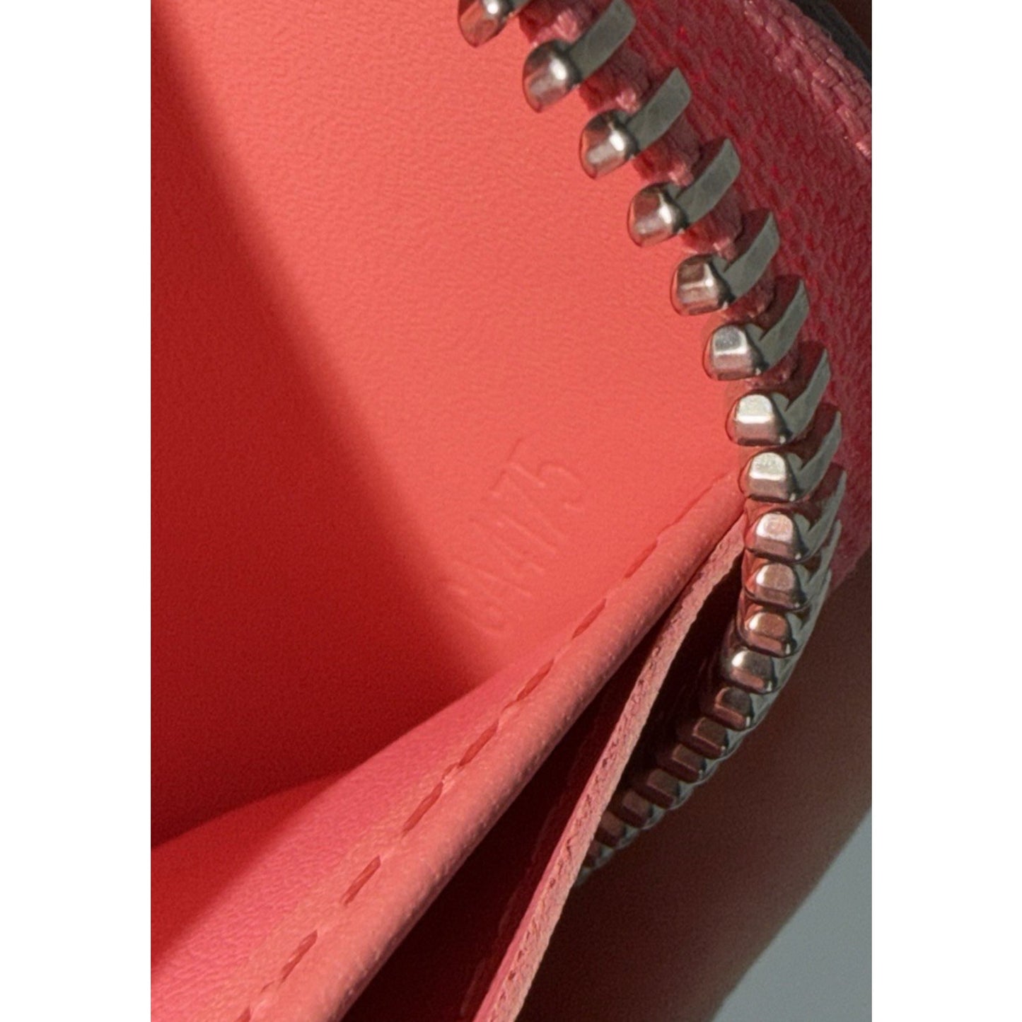 Louis Vuitton Vernis Zippy Womens Wallet in Monogram Glossy Rose 2015