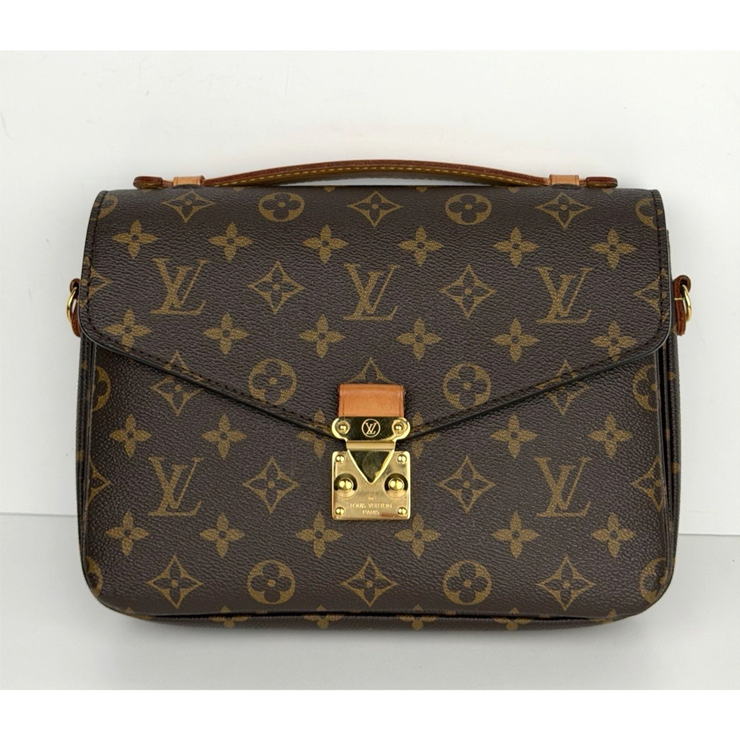 Louis Vuitton Pochette Metis MM Handbag in Monogram Coated Canvas NFC E1