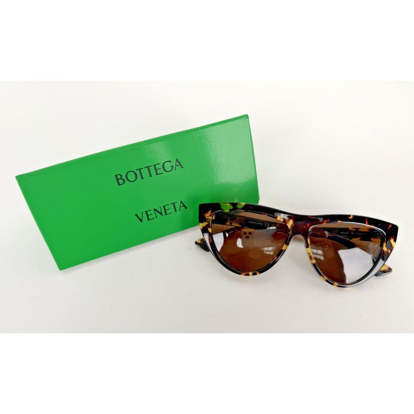 Bottega Veneta Cat-Eye Sunglasses Tortoiseshell Acetate Frame Browns Lenses O1