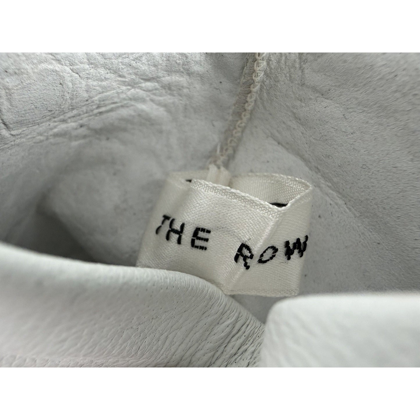 The Row Lorella Nappa Leather Gloves in White (L Size) S07