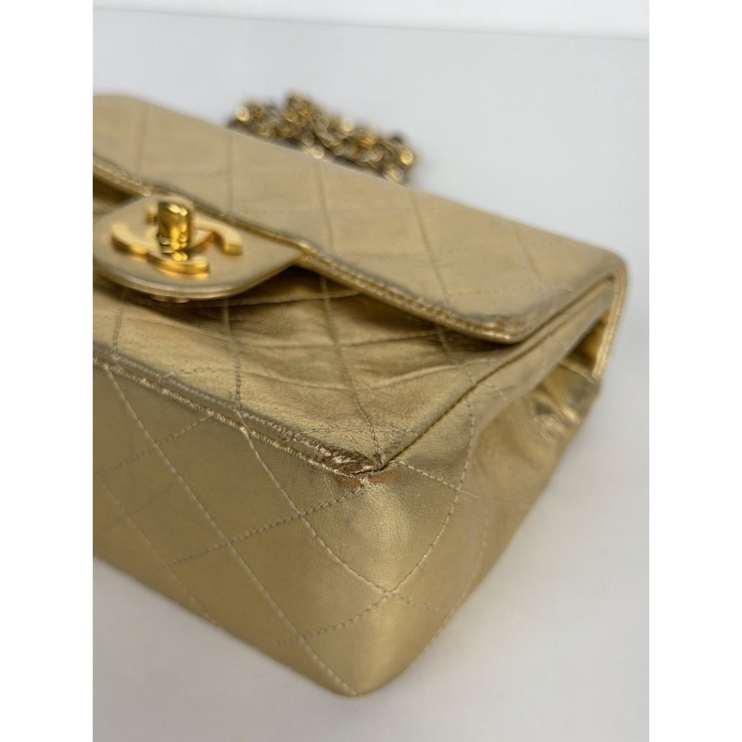 Chanel Vintage Matelasse Turn Lock Chain Shoulder Bag Gold Lambskin 1989-1991