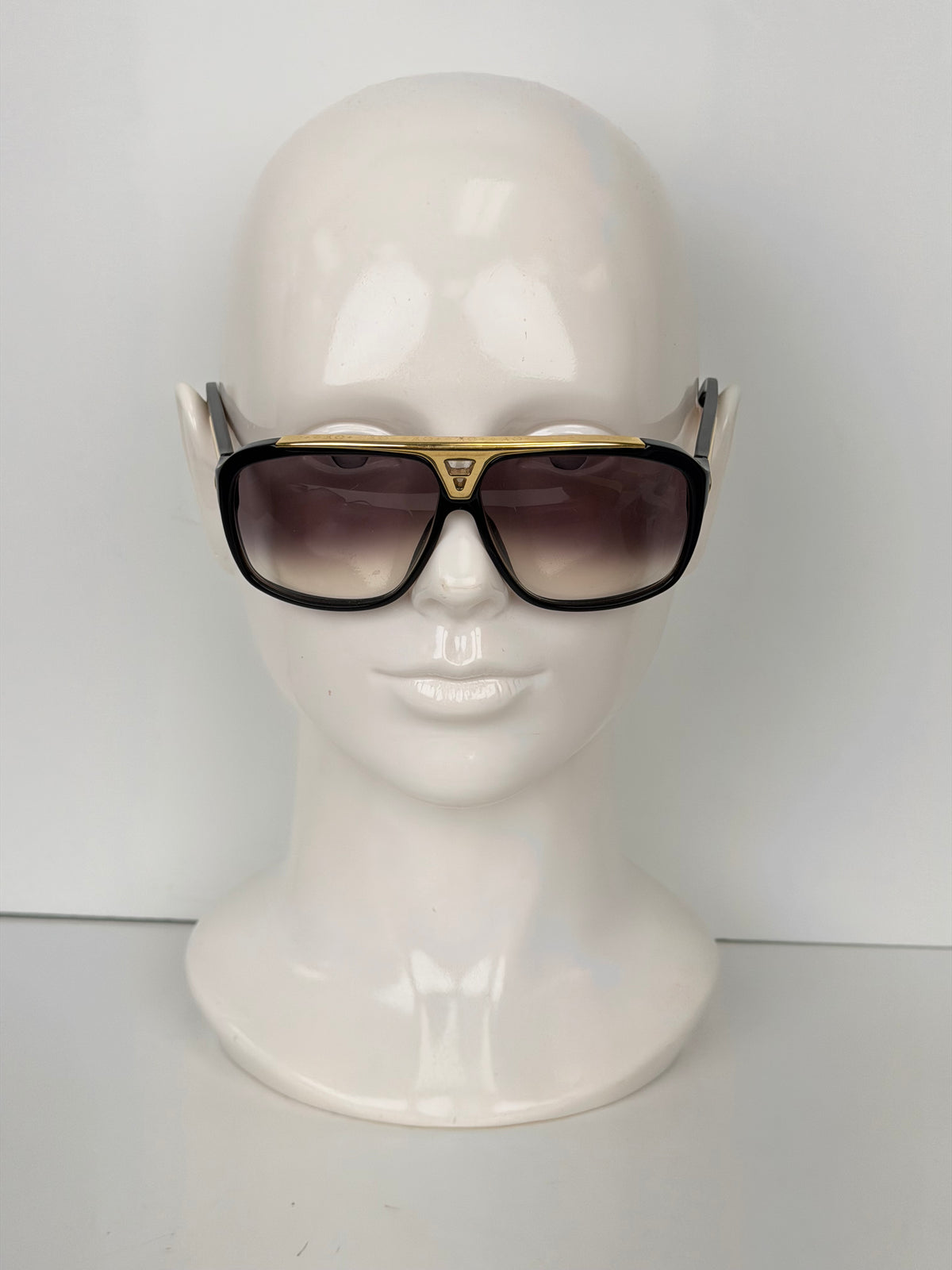 Louis Vuitton Evidence Millionaire Optical Sunglasses in Black Frame with Gray Ombre Lenses YK-2