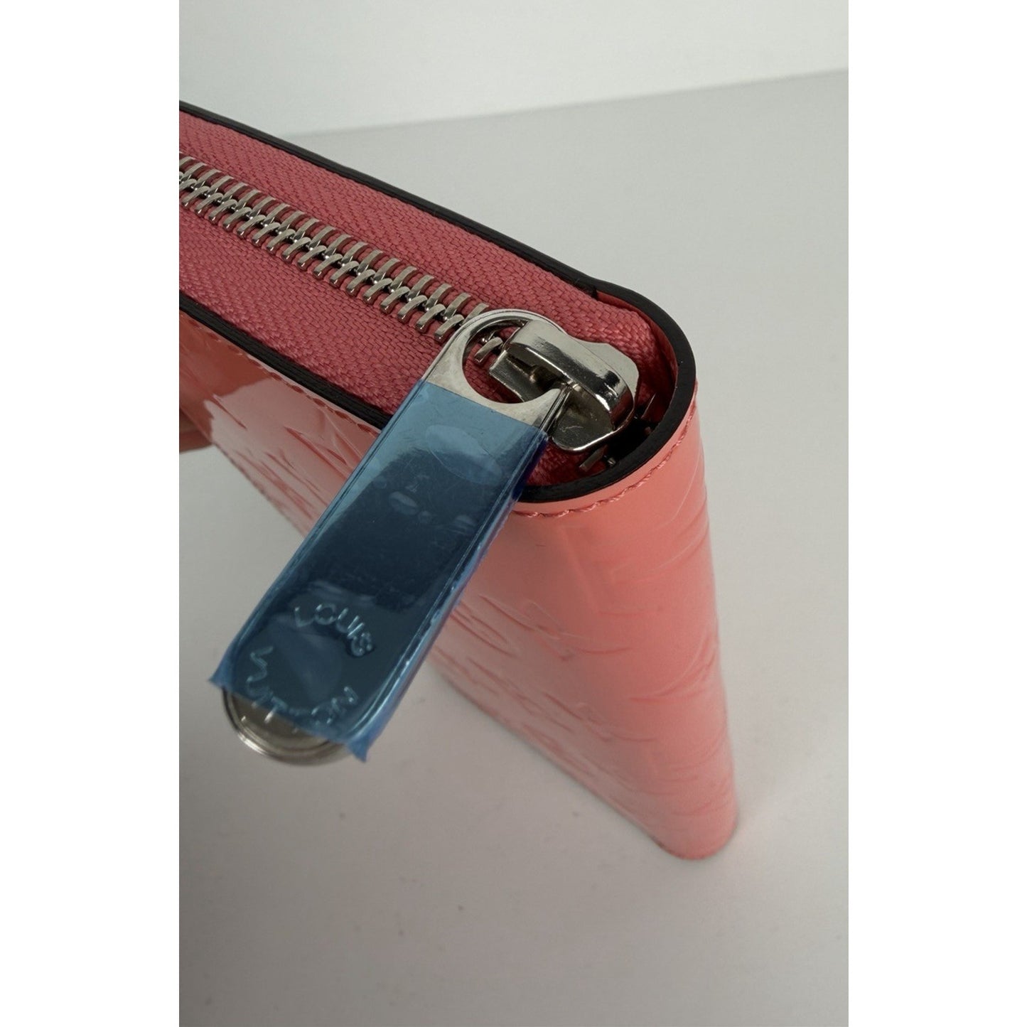 Louis Vuitton Vernis Zippy Womens Wallet in Monogram Glossy Rose 2015
