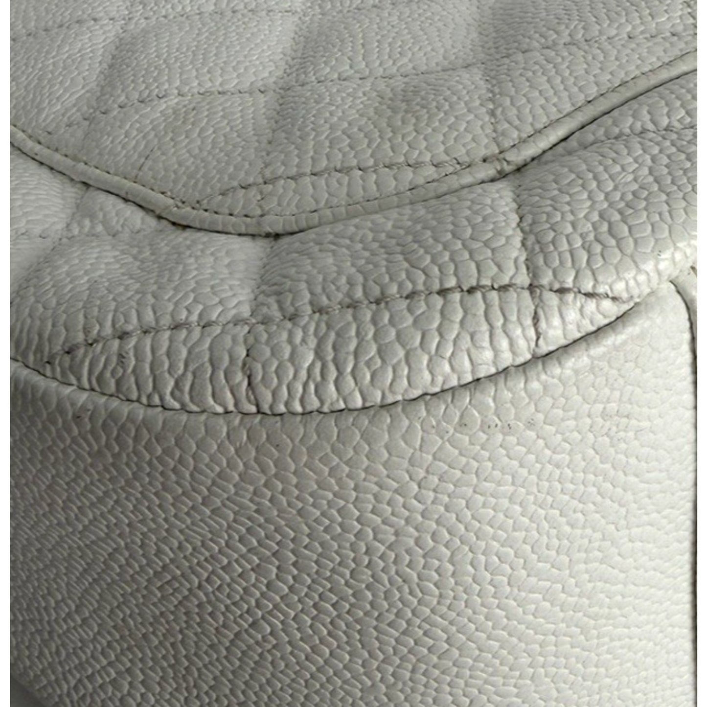 Chanel CC Hobo Medium Shoulder Bag in White Caviar Quilted Leather 2004 E3