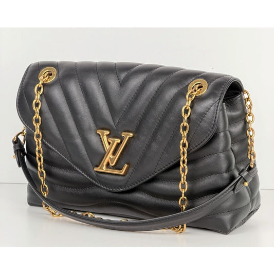 Louis Vuitton New Wave Chain Bag GM in Black Quilted Calfskin Leather NFC D3