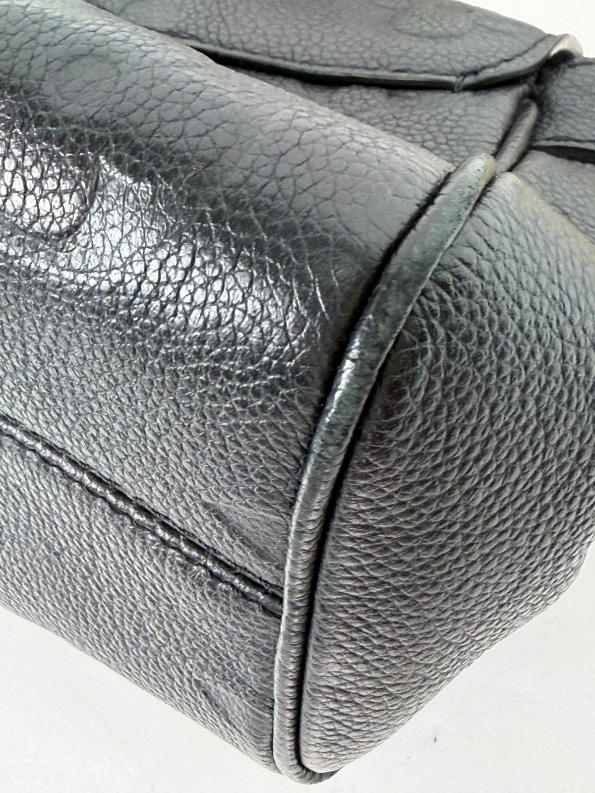 Louis Vuitton Favorite Crossbody Bag in Black Giant Monogram Empreinte Leather NFC YC2