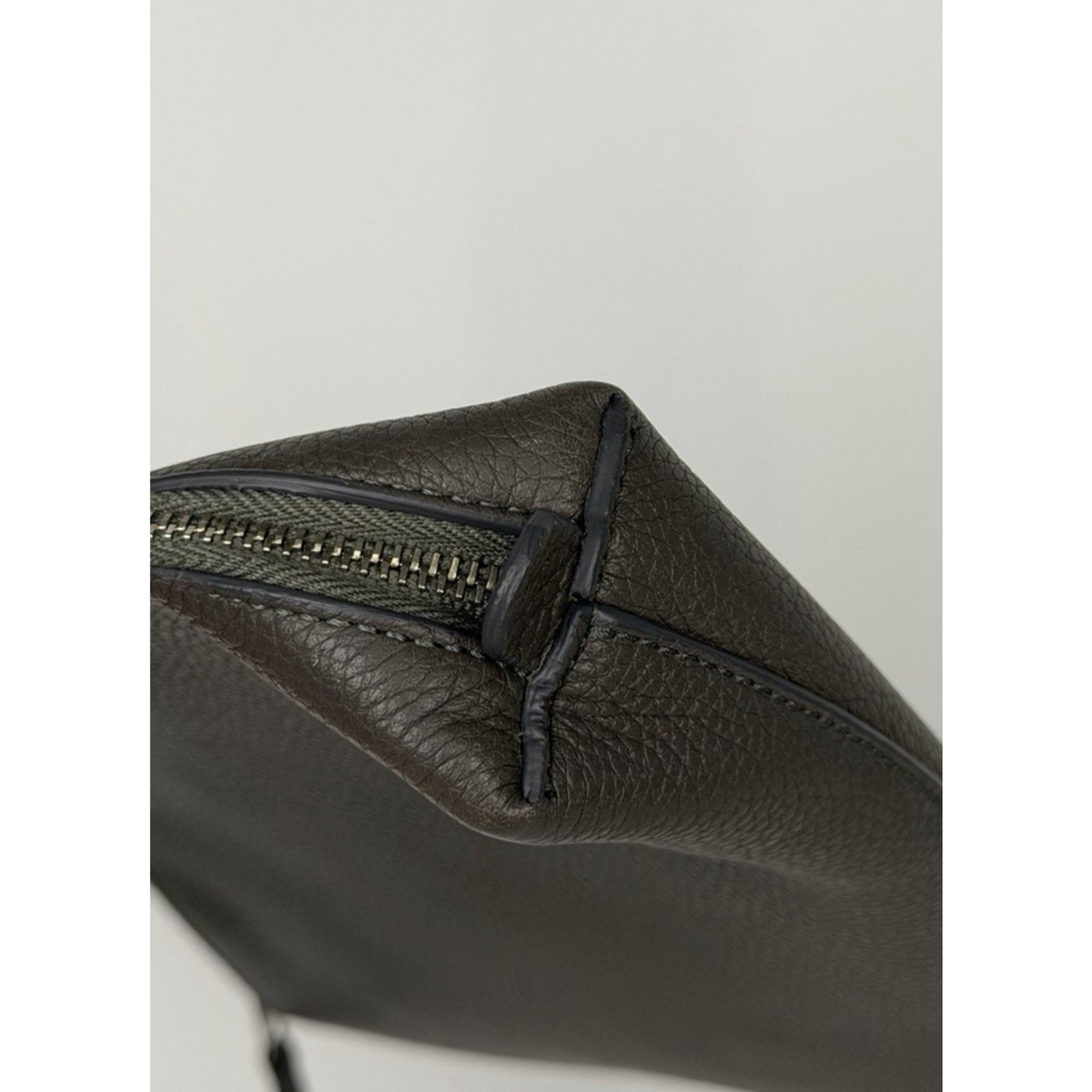 The Row Agnes Pebbled Leather Medium Zip Clutch in Grey S04