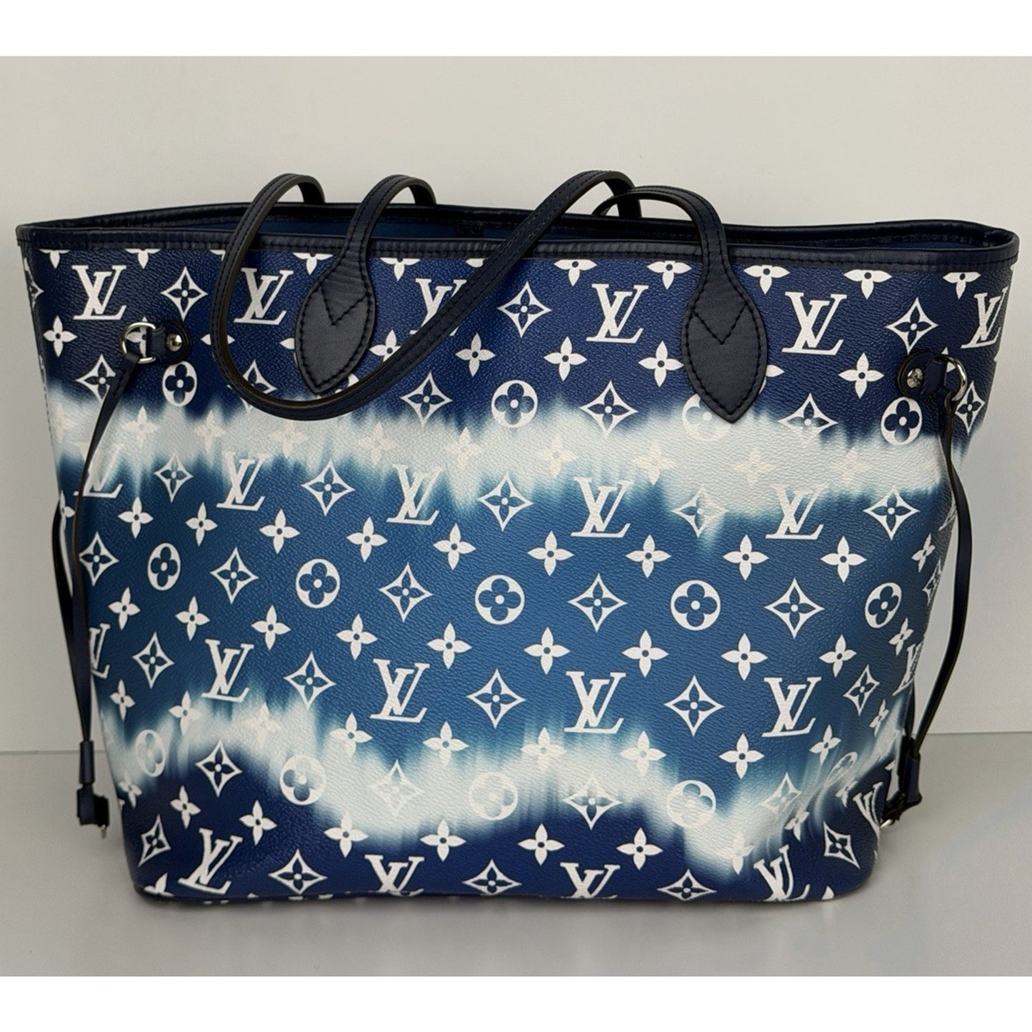 Louis Vuitton Neverfull Tote Bag MM in Escale Monogram Canvas 2020 D4