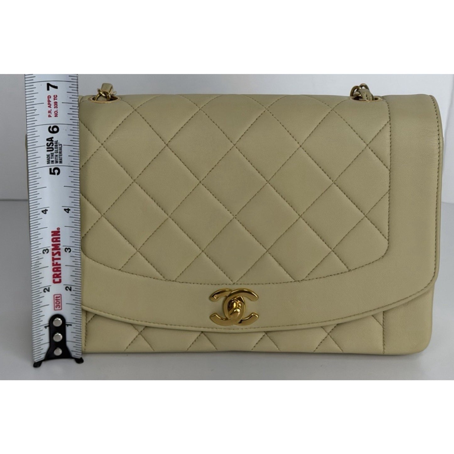 Chanel Vintage Medium Diana Flap Bag in Light Beige Lambskin Leather C6