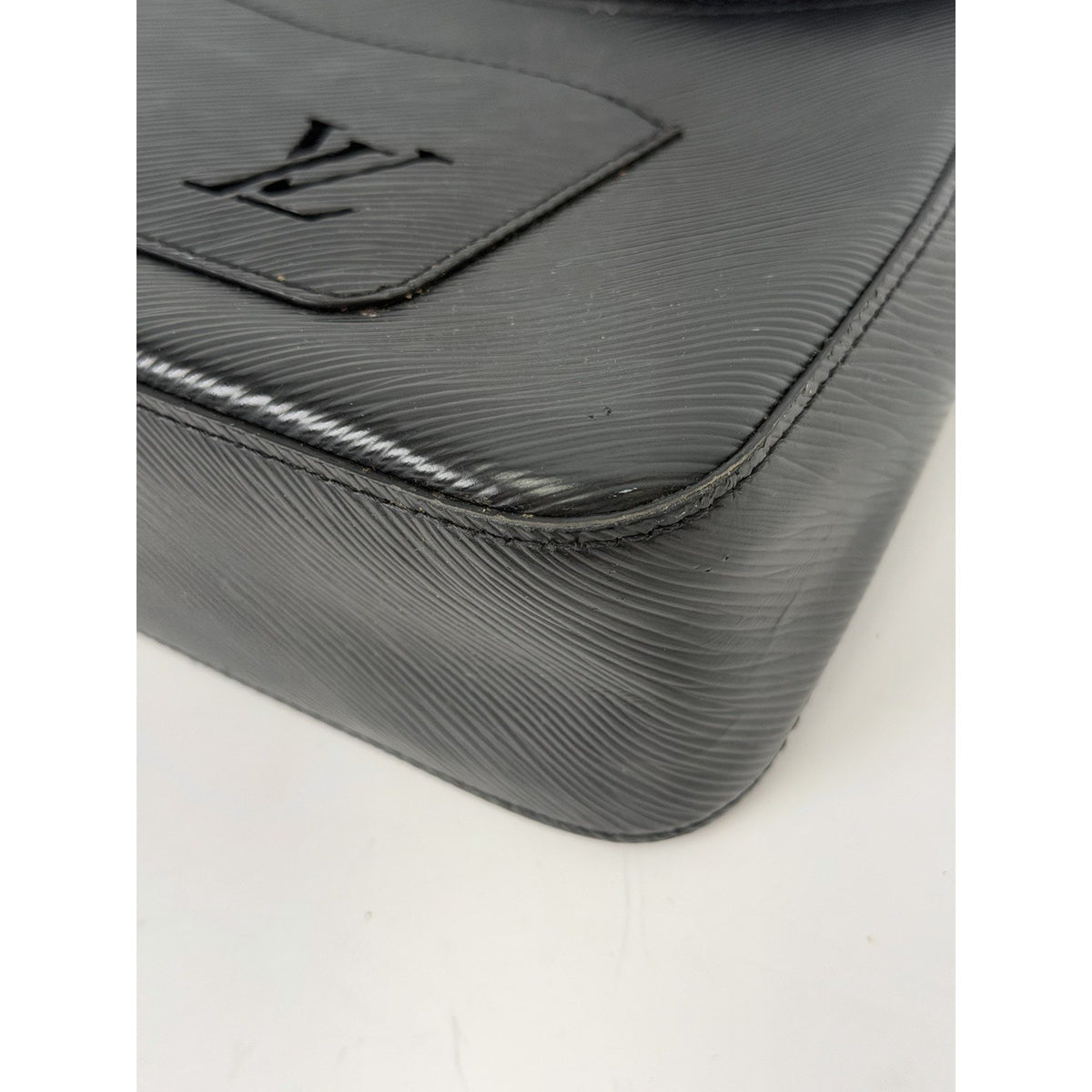 Louis Vuitton Marelle Bag in Black Epi Leather with Coin Monogram Pouch NFC C-3