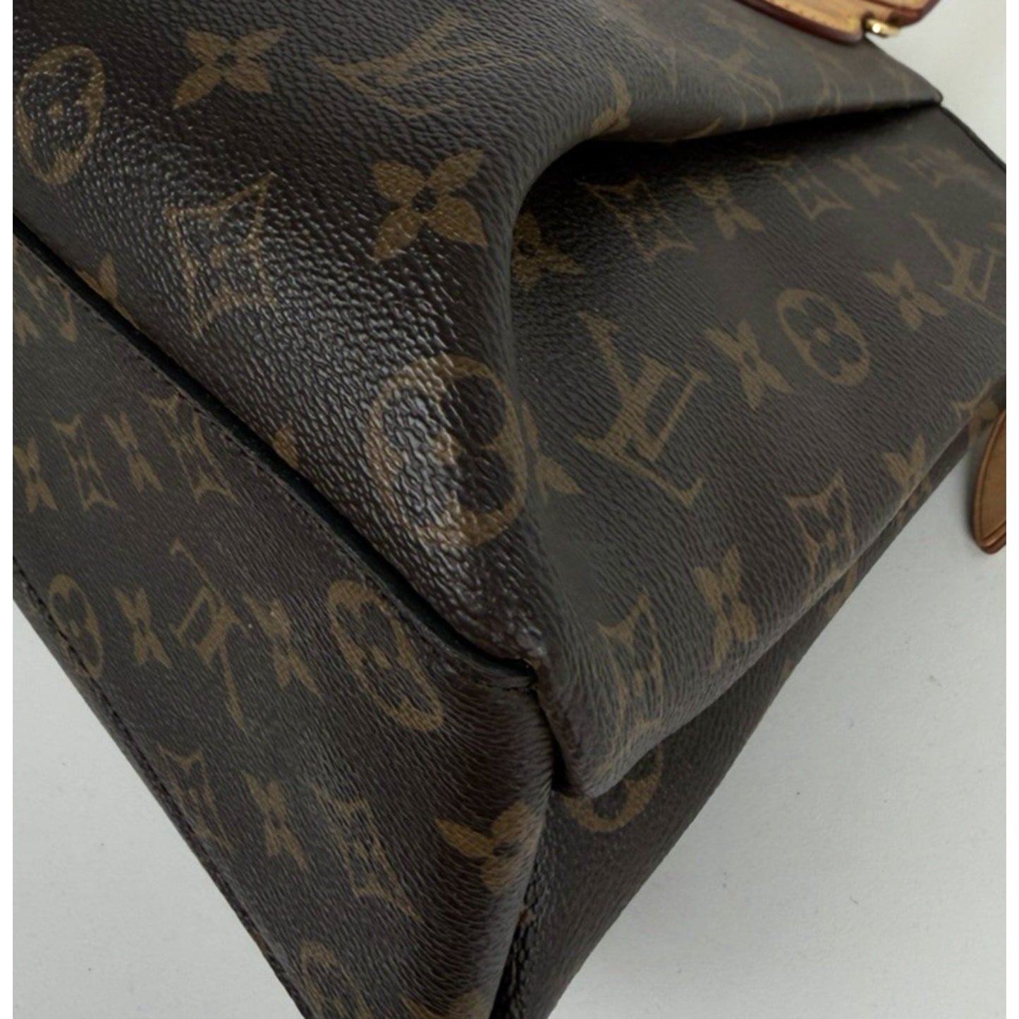 Louis Vuitton Rivoli MM Handbag in Brown Monogram Coated Canvas 2019 D6
