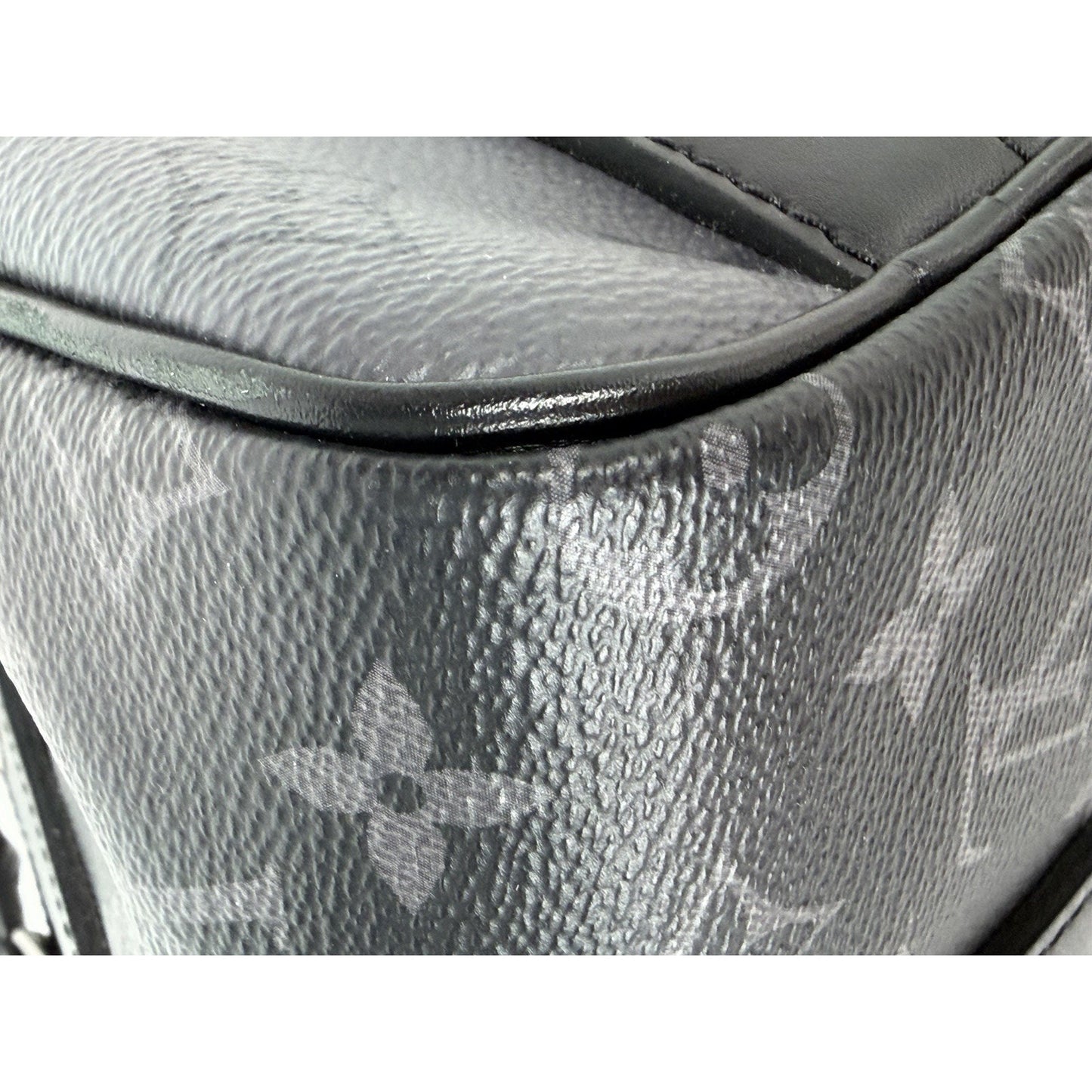 Louis Vuitton Keepall Bandouliere 25 Monogram Eclipse Reverse Coated Canvas F2
