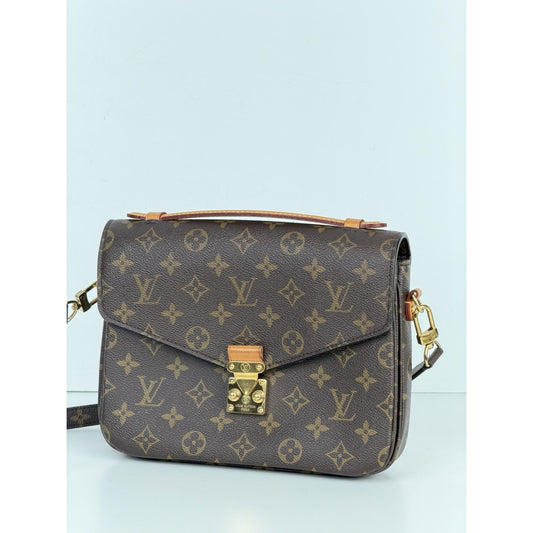 Louis Vuitton Monogram Pochette Metis Shoulder Bag NFC D-4