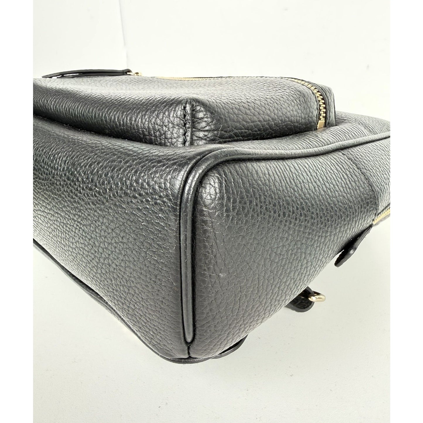 Gucci Soho Backpack in Black Leather With Gold Chain Shoulder Straps S