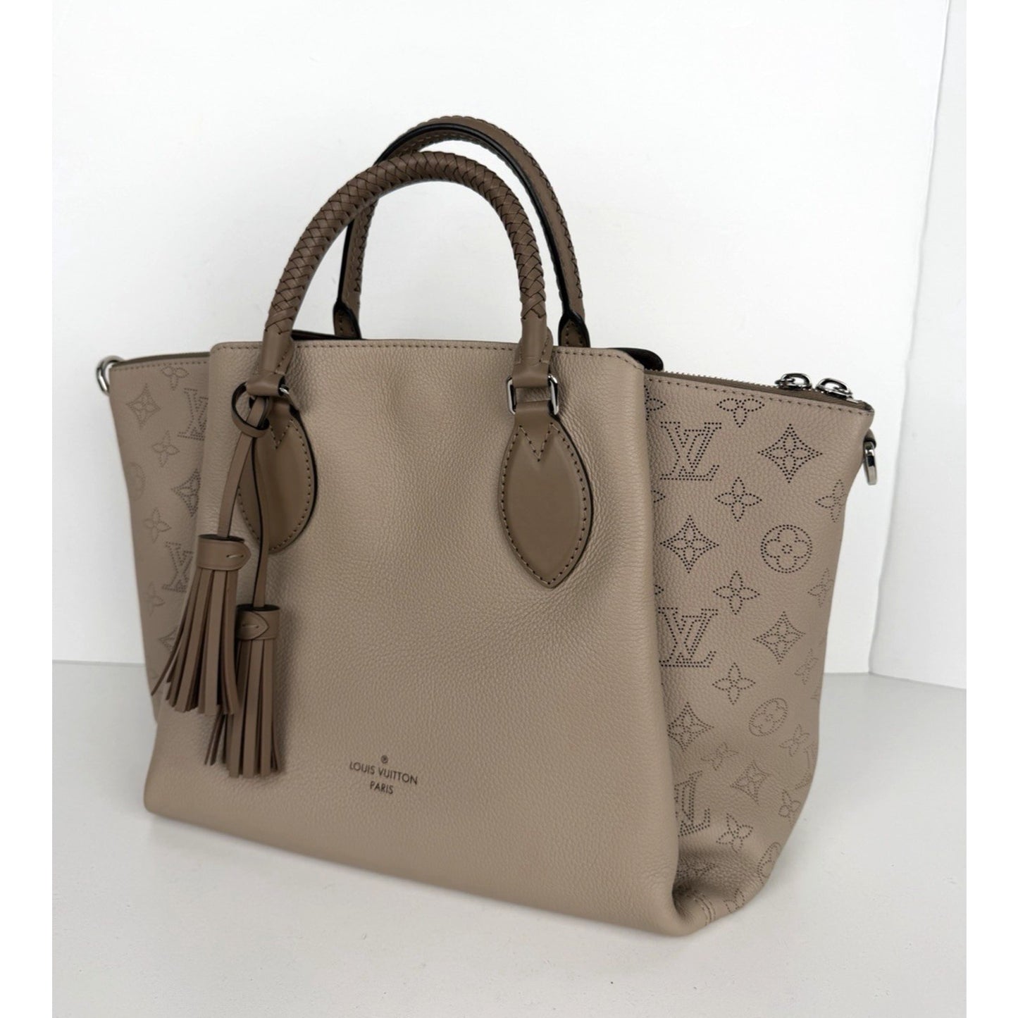 Louis Vuitton Haumea Top Handle Bag in Beige Galet Mahina Leather 2018 B-1