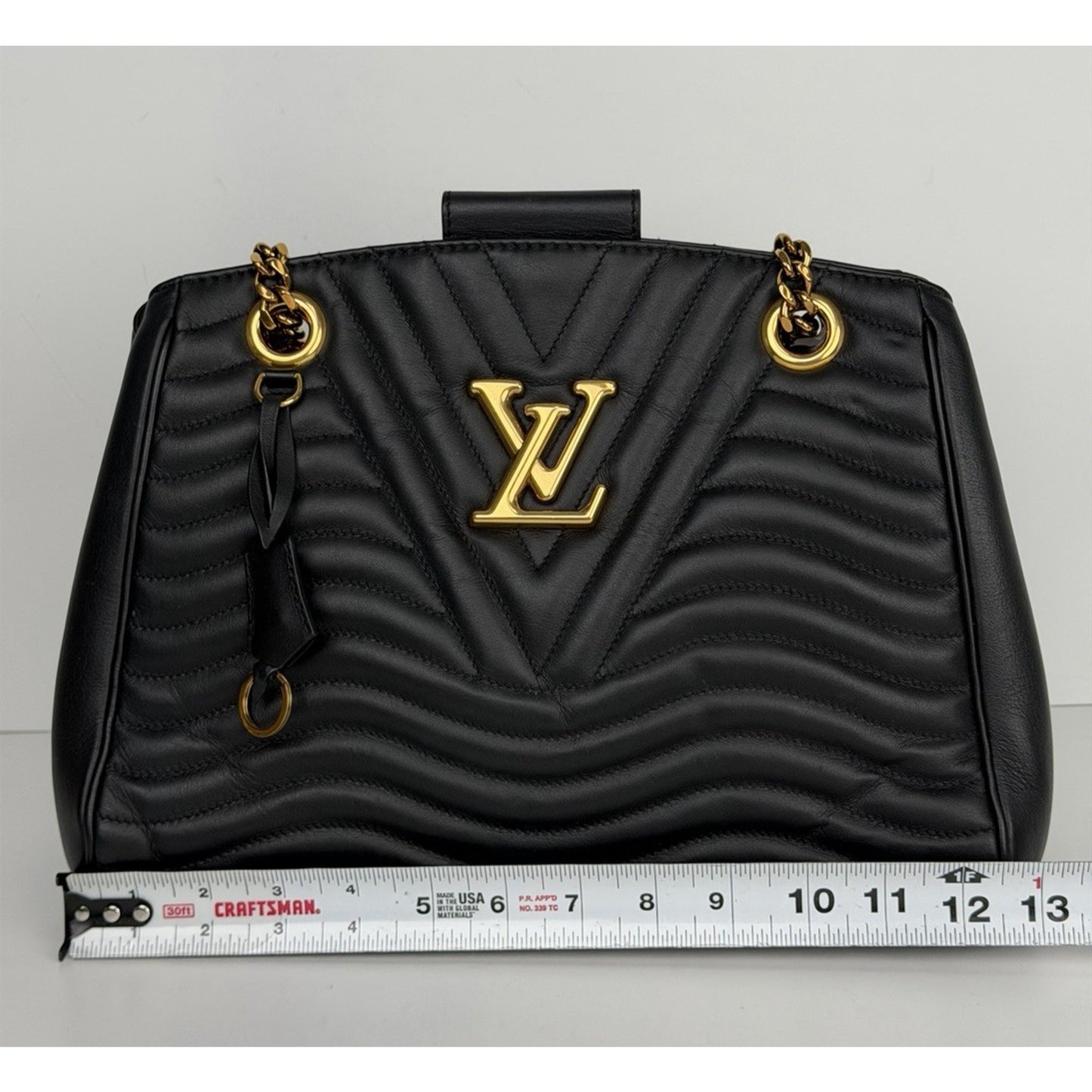 Louis Vuitton New Wave Chain Tote Black Quilted Calfskin Leather Microchipped E2