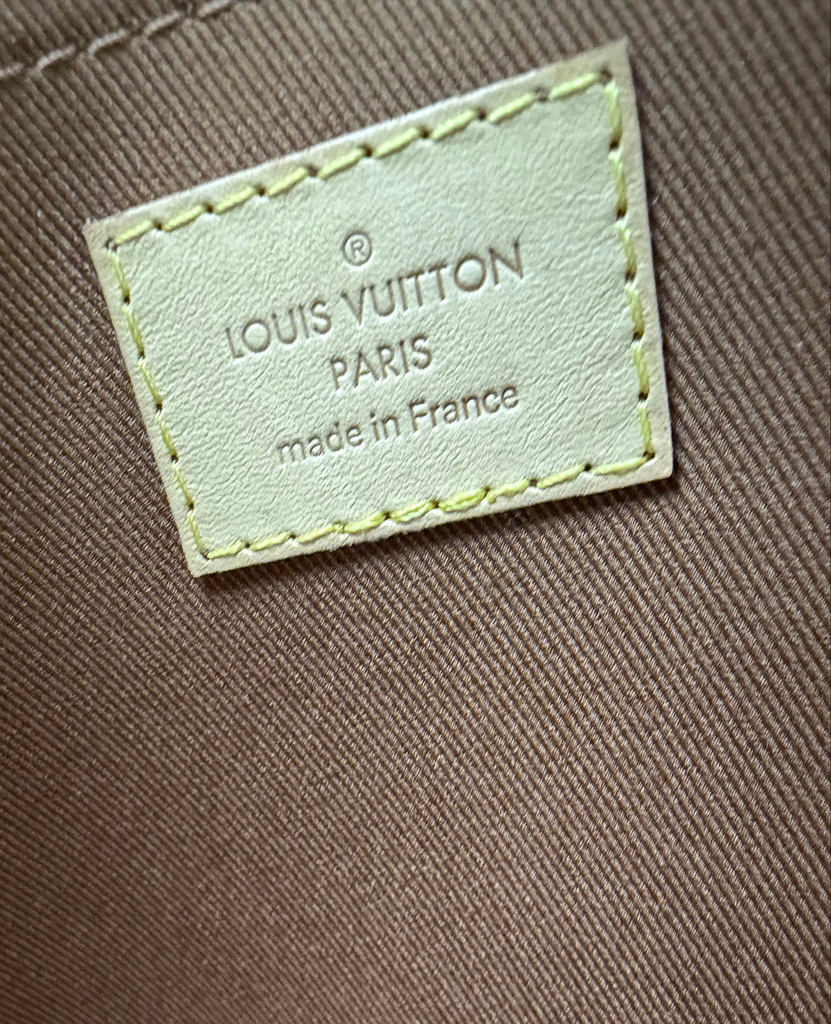 Louis Vuitton Etui Voyage MM Pouch Bag in Brown LV Monogram Coated Canvas 2018 YK-2
