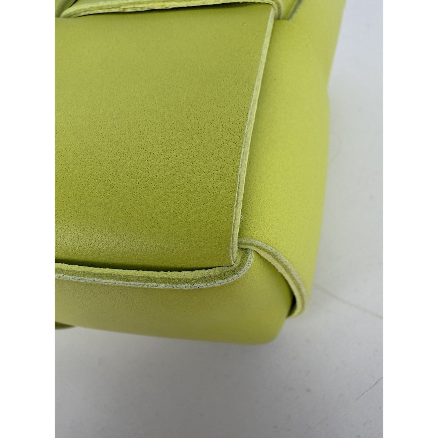Bottega Veneta Cassette Belt Bag Kiwi-Green Maxi Intrecciato Woven Leather S08