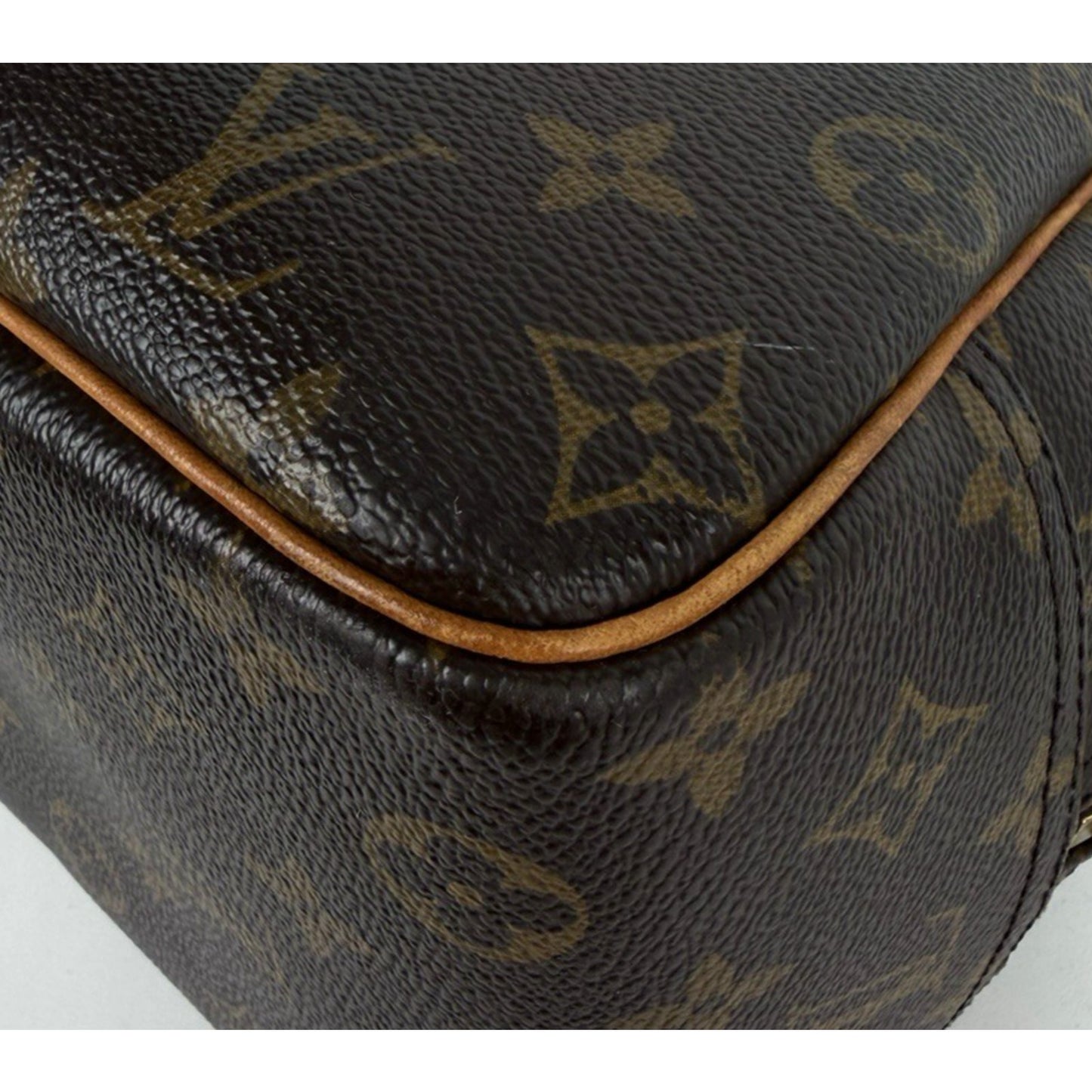 Louis Vuitton Classic Deauville Medium Bag in Brown Coated Canvas S