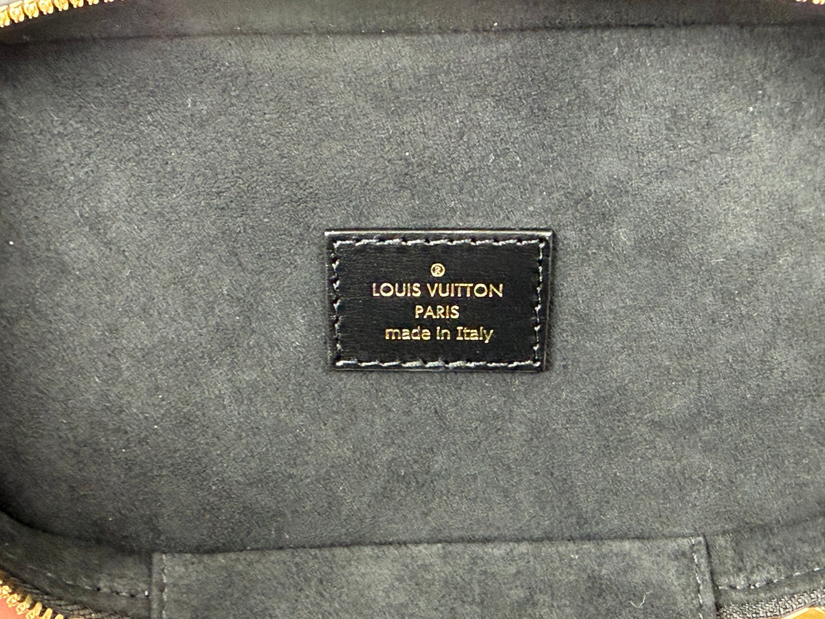 Louis Vuitton Game On Vanity Top Handle/Shoulder Bag in White & Multicolor Coated Canvas 2020 YF5