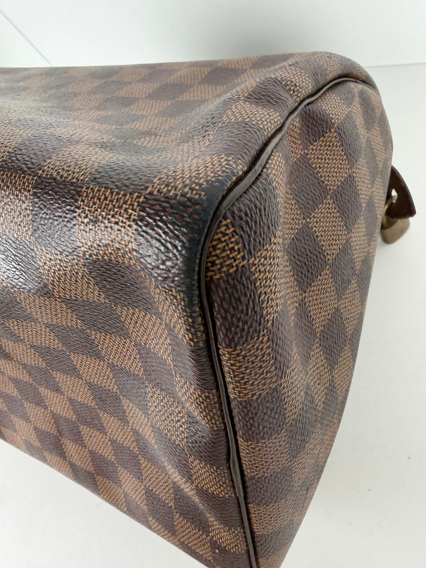Louis Vuitton Speedy Handbag 30 in Damier Ebene Coated Canvas 2018 YS-14