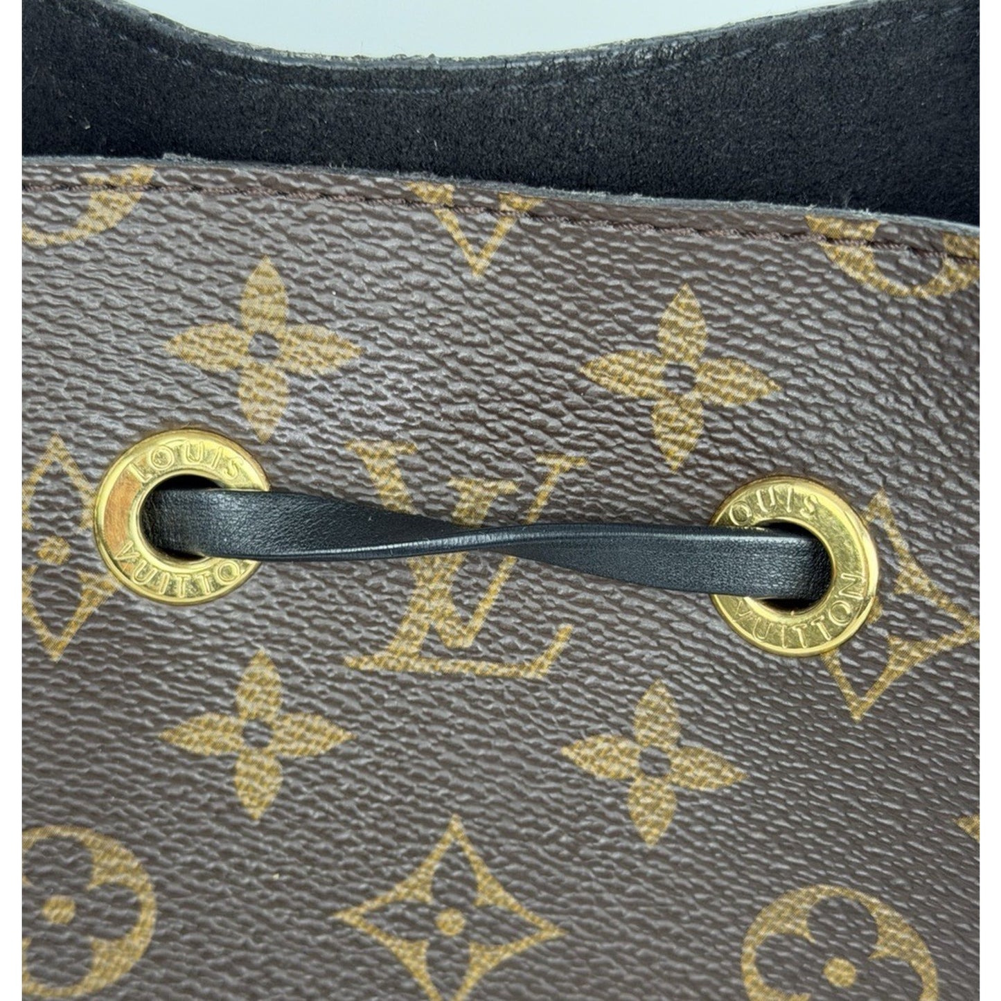 Louis Vuitton NeoNoe MM Bucket Bag Monogram Canvas Leather Drawstring 2019 R1