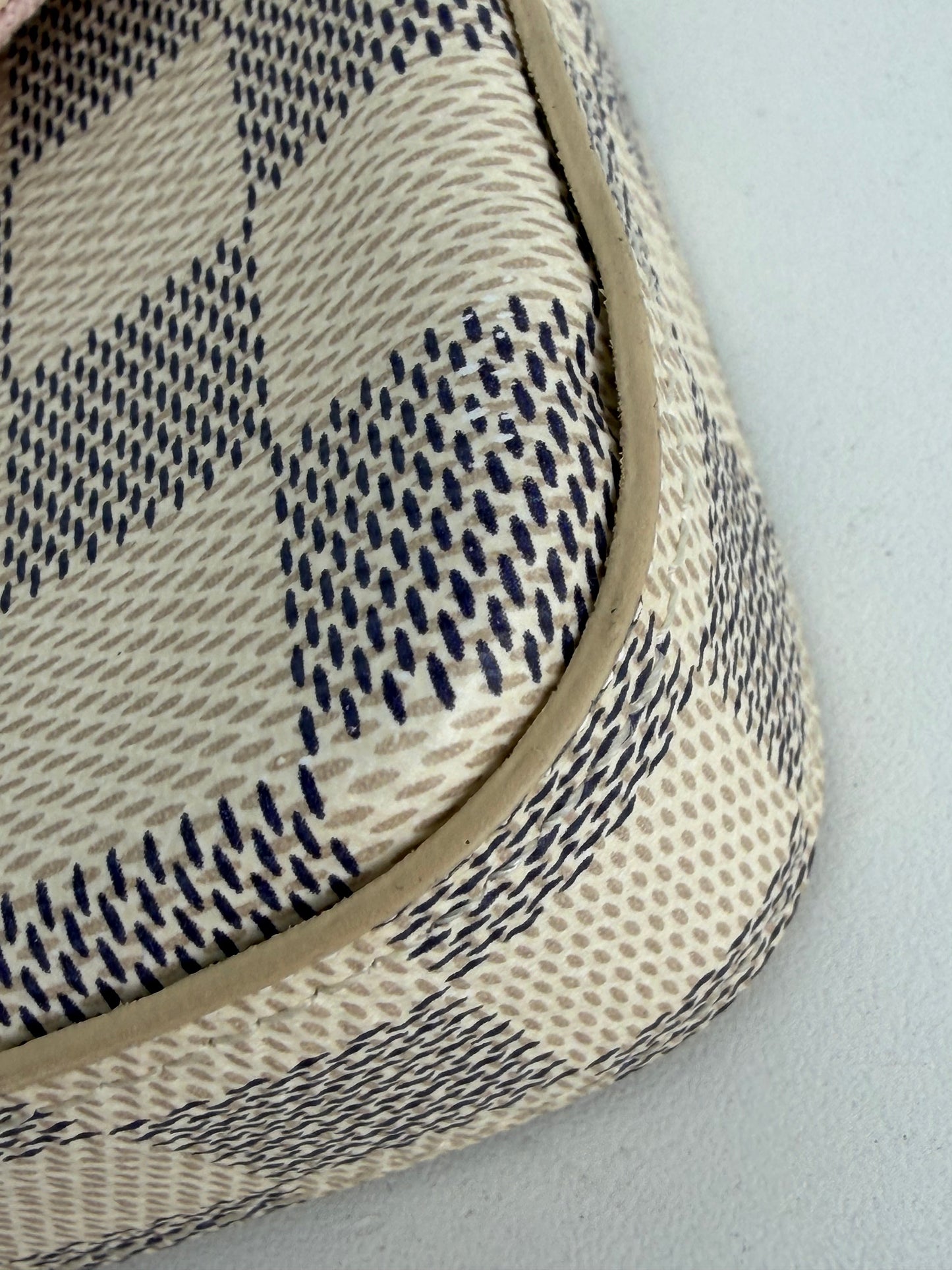 Louis Vuitton Felicie Pochette Bag in Damier Azur Coated Canvas 2019 S-06