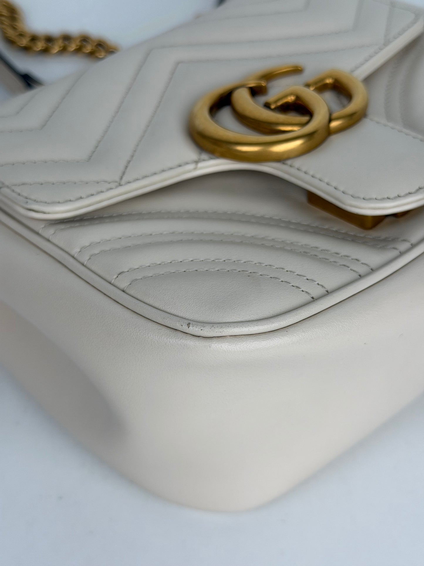 White Gucci GG Marmont Matelassé Small Shoulder Bag L5