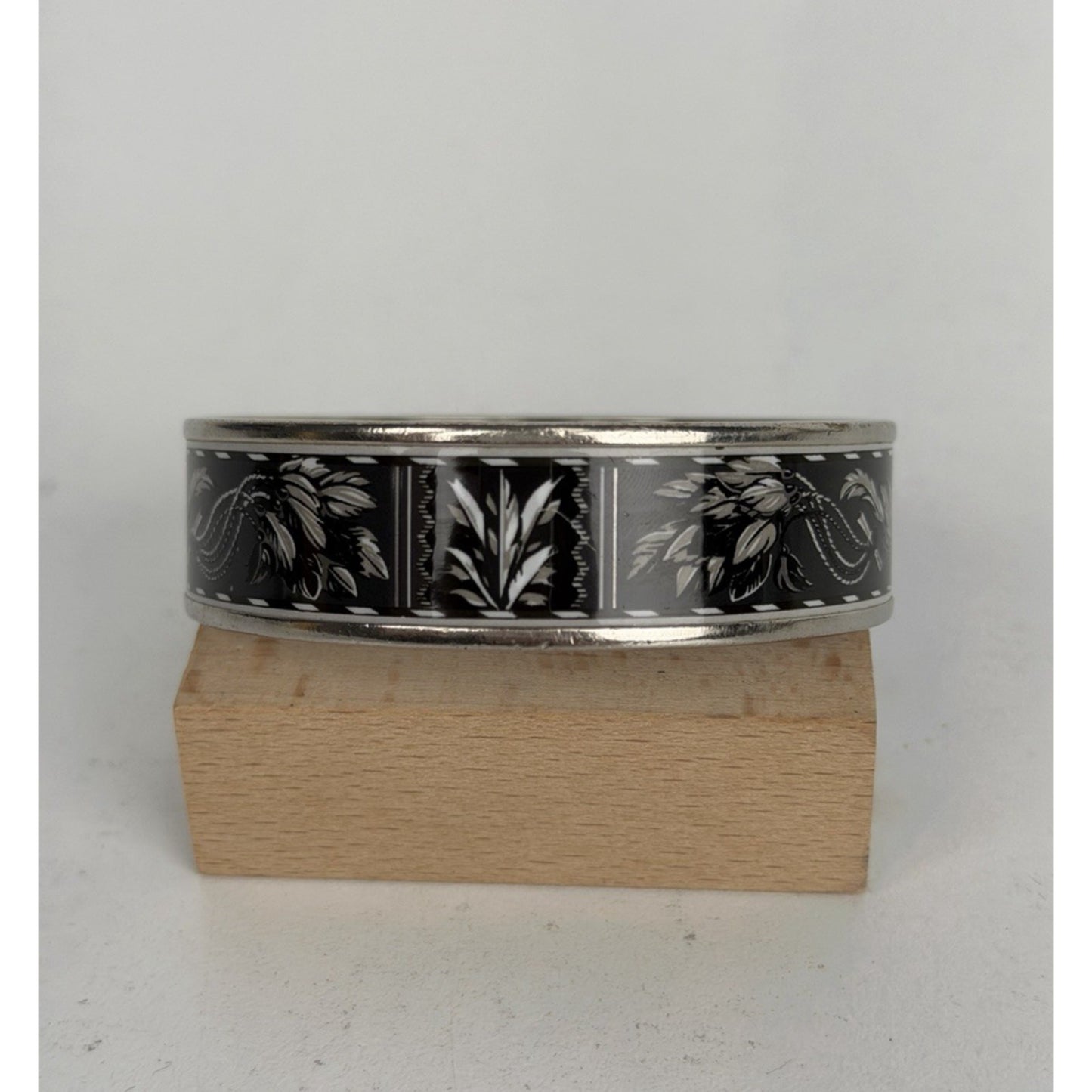 HERMES Enamel Wide Bangle Bracelet in Black and White K1