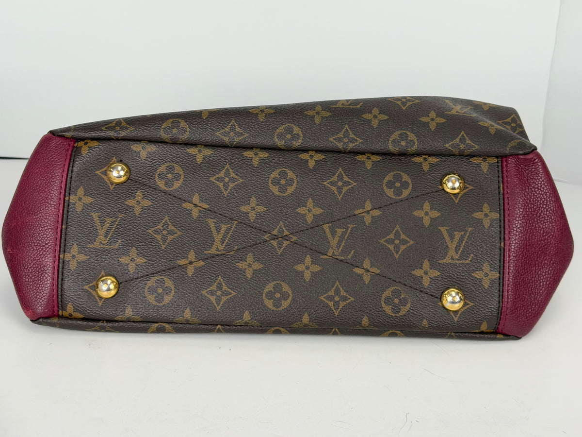 Louis Vuitton Pallas MM Bag in Brown LV Monogram Coated Canvas 2017 YS-22