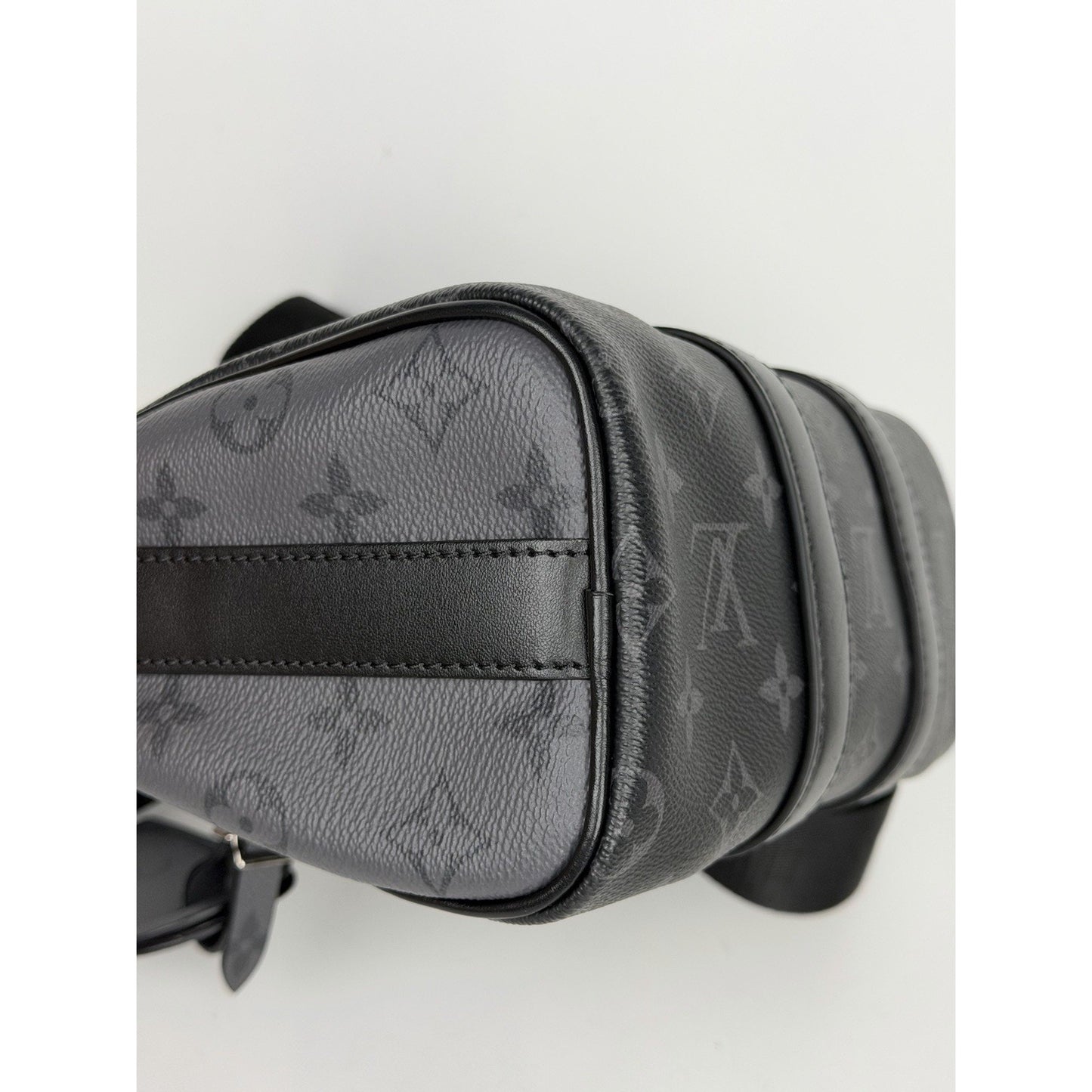 Louis Vuitton Keepall Bandouliere 25 Reverse Monogram Eclipse Canvas Microchipped