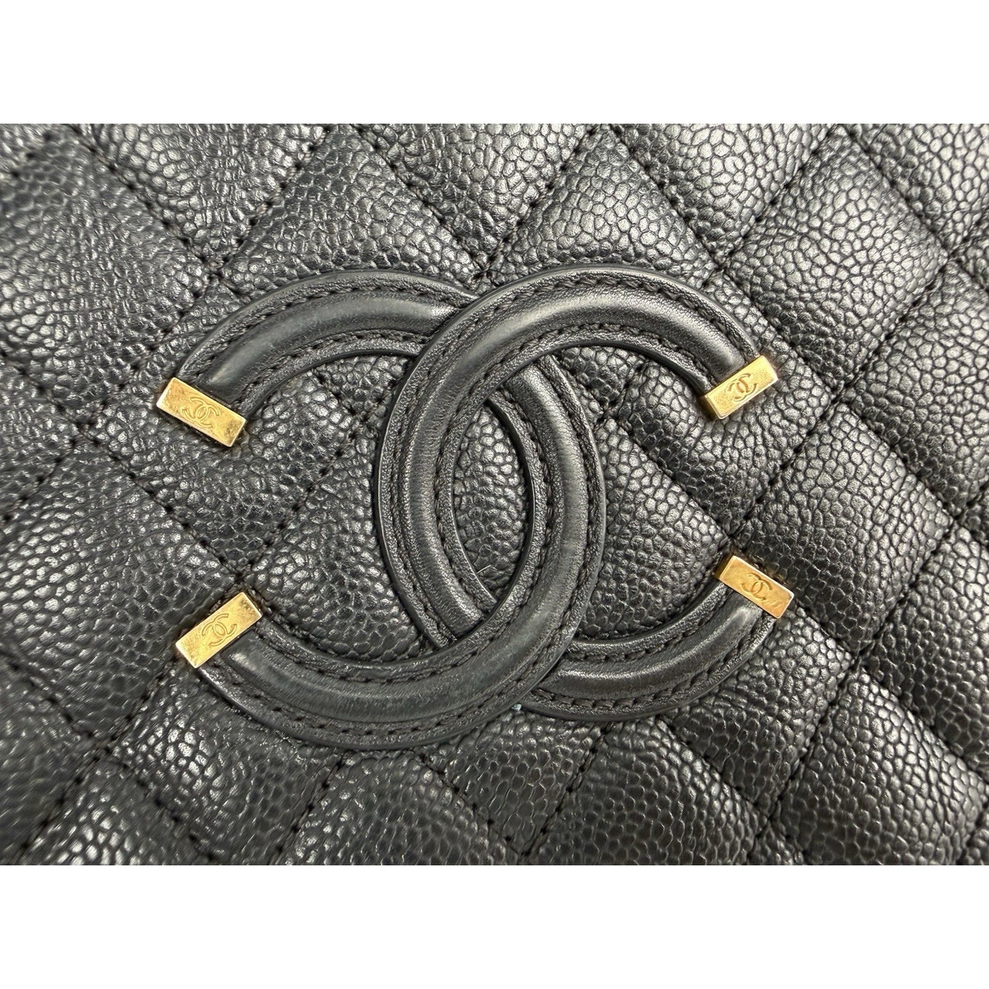 Chanel Caviar Quilted Small CC Filigree Vanity Case Black B-5