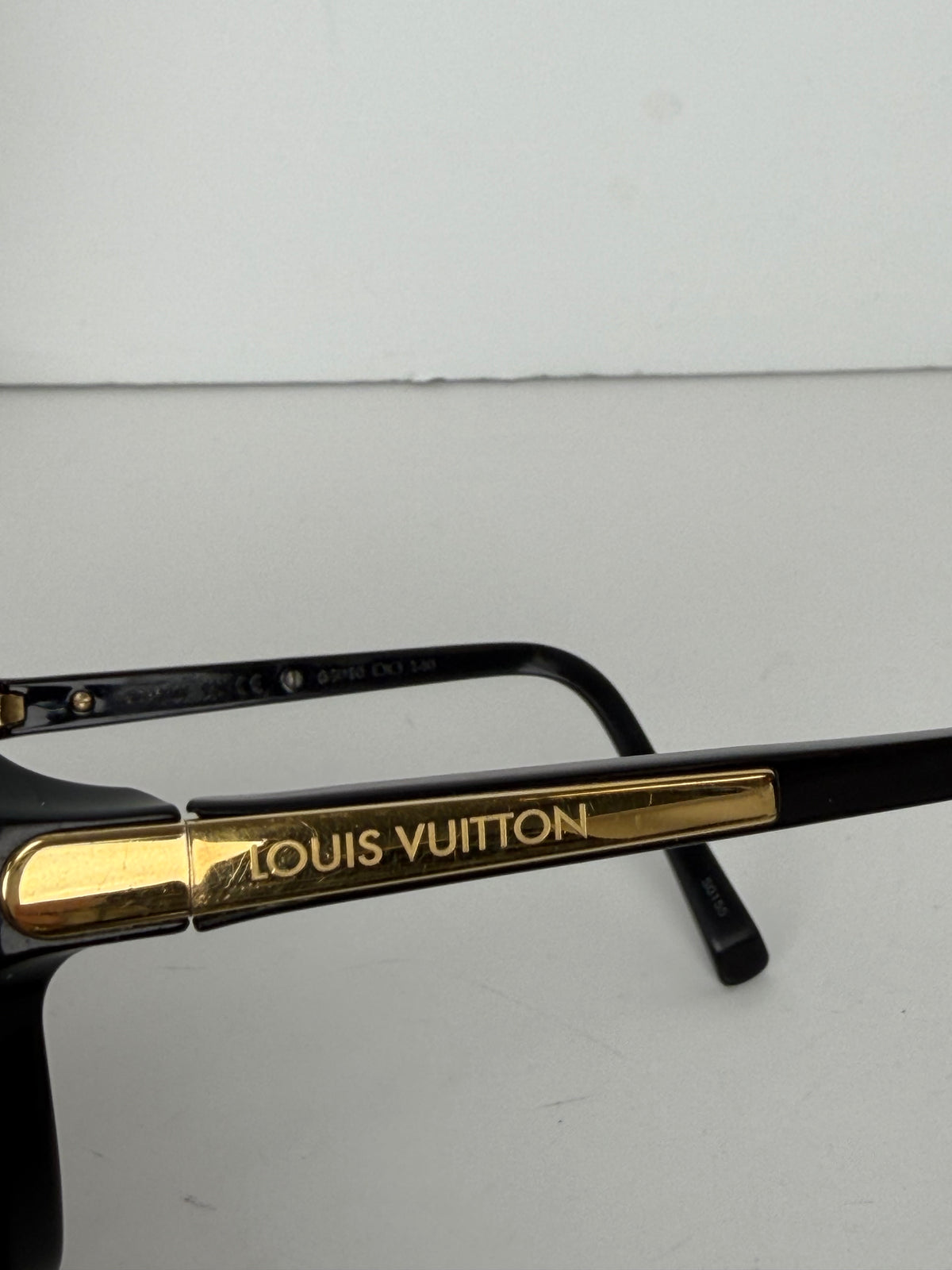 Louis Vuitton Evidence Millionaire Optical Sunglasses in Black Frame with Gray Ombre Lenses YK-2
