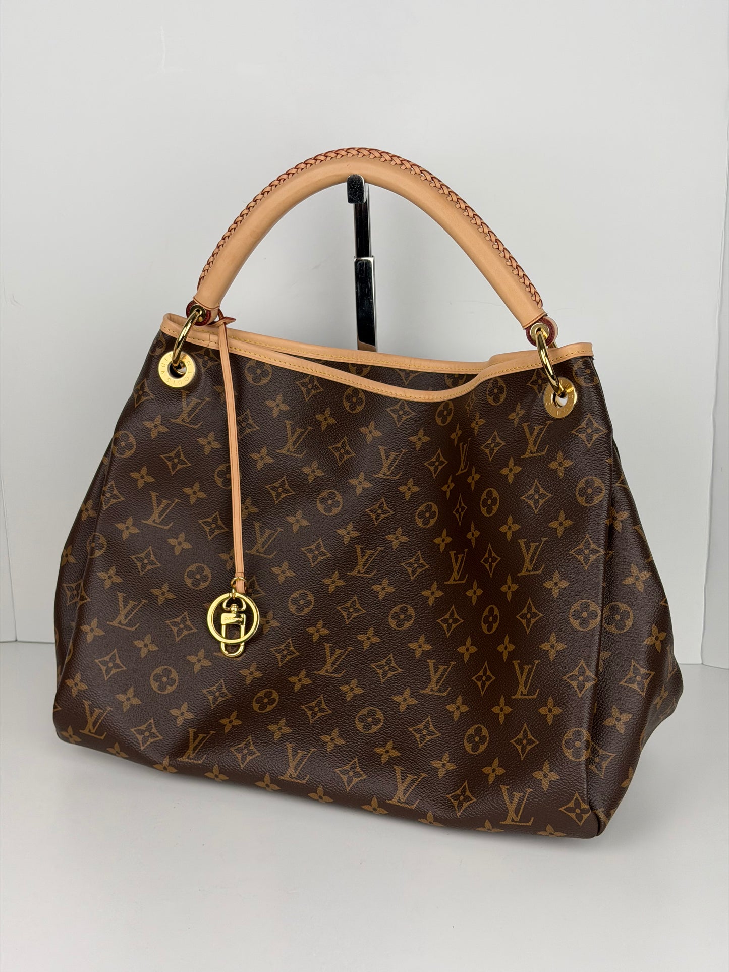 Louis Vuitton Artsy MM Handbag in Brown LV Monogram Coated Canvas YD-4