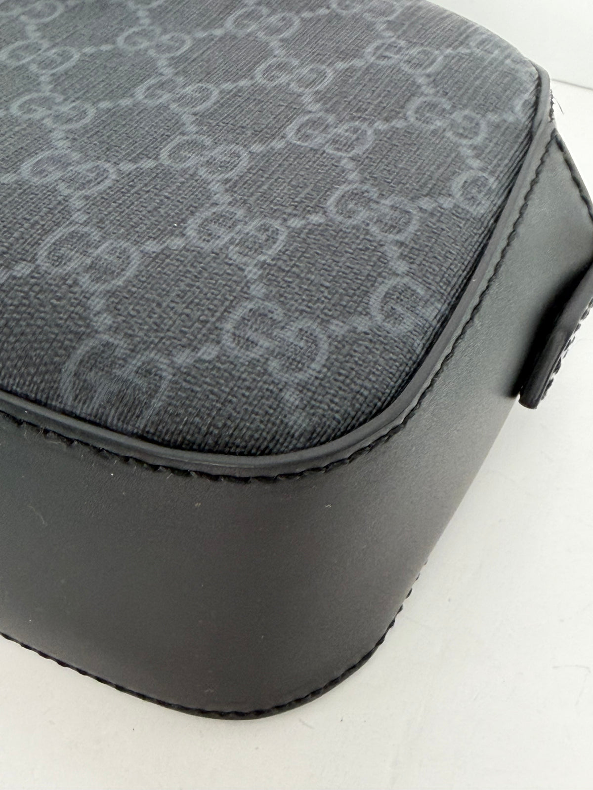 Gucci Web Camera Men's Shoulder Bag Small in Black GG Supreme Coated Canvas YS23