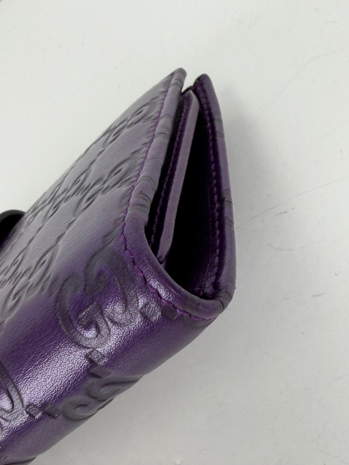 Gucci Metal Bar Continental Wallet in Purple Guccissima Leather YK4