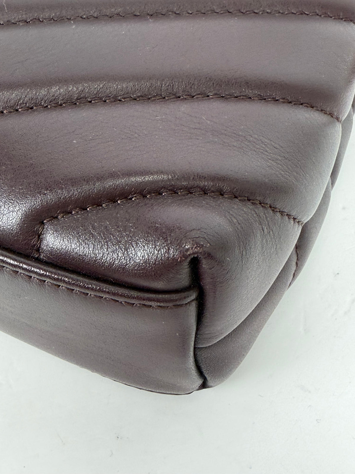 Saint Laurent Loulou Crossbody Bag in Burgundy Leather YS04