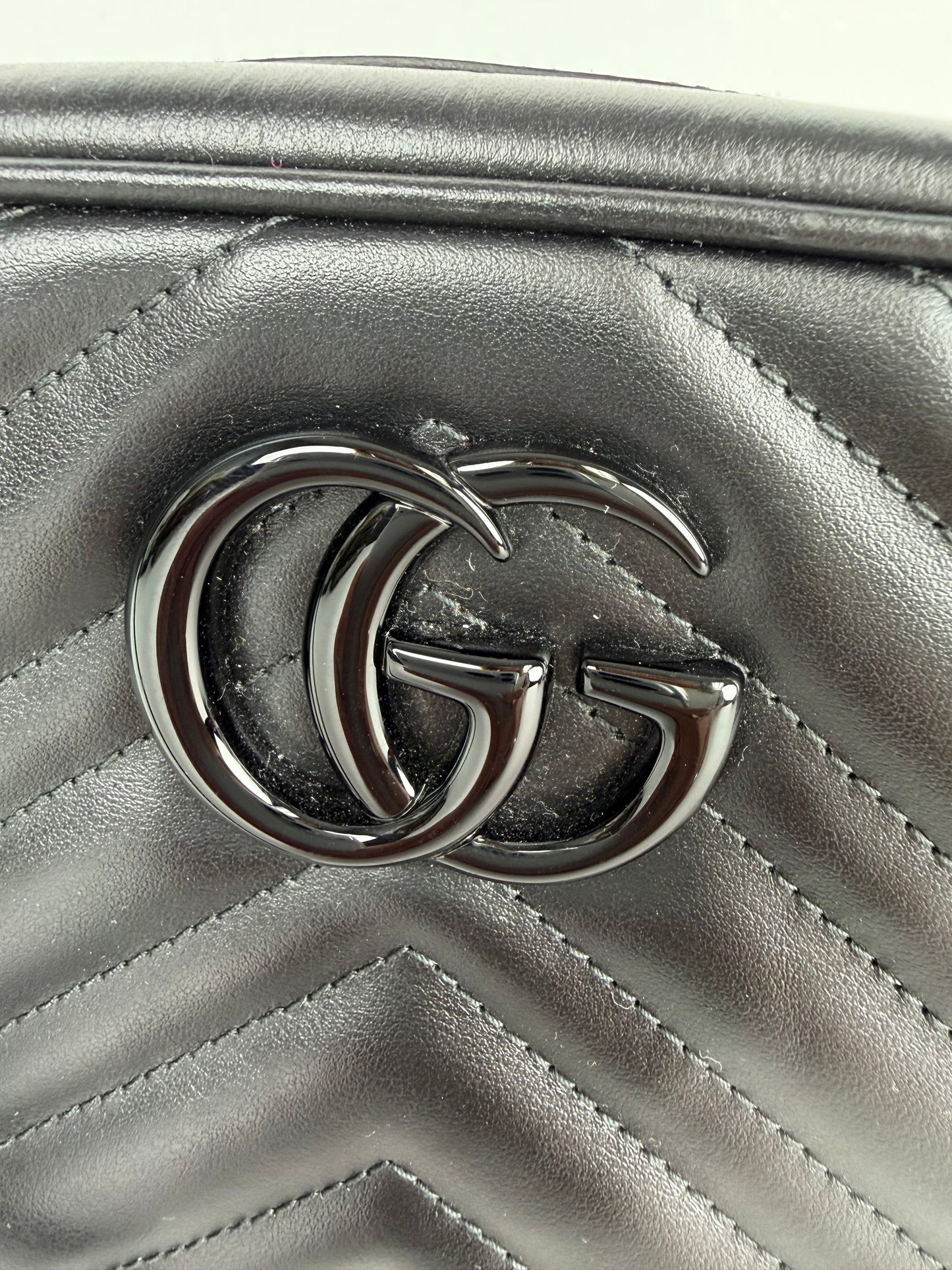 Gucci GG Marmont Small Camera Bag in Black Quilted Leather S-19