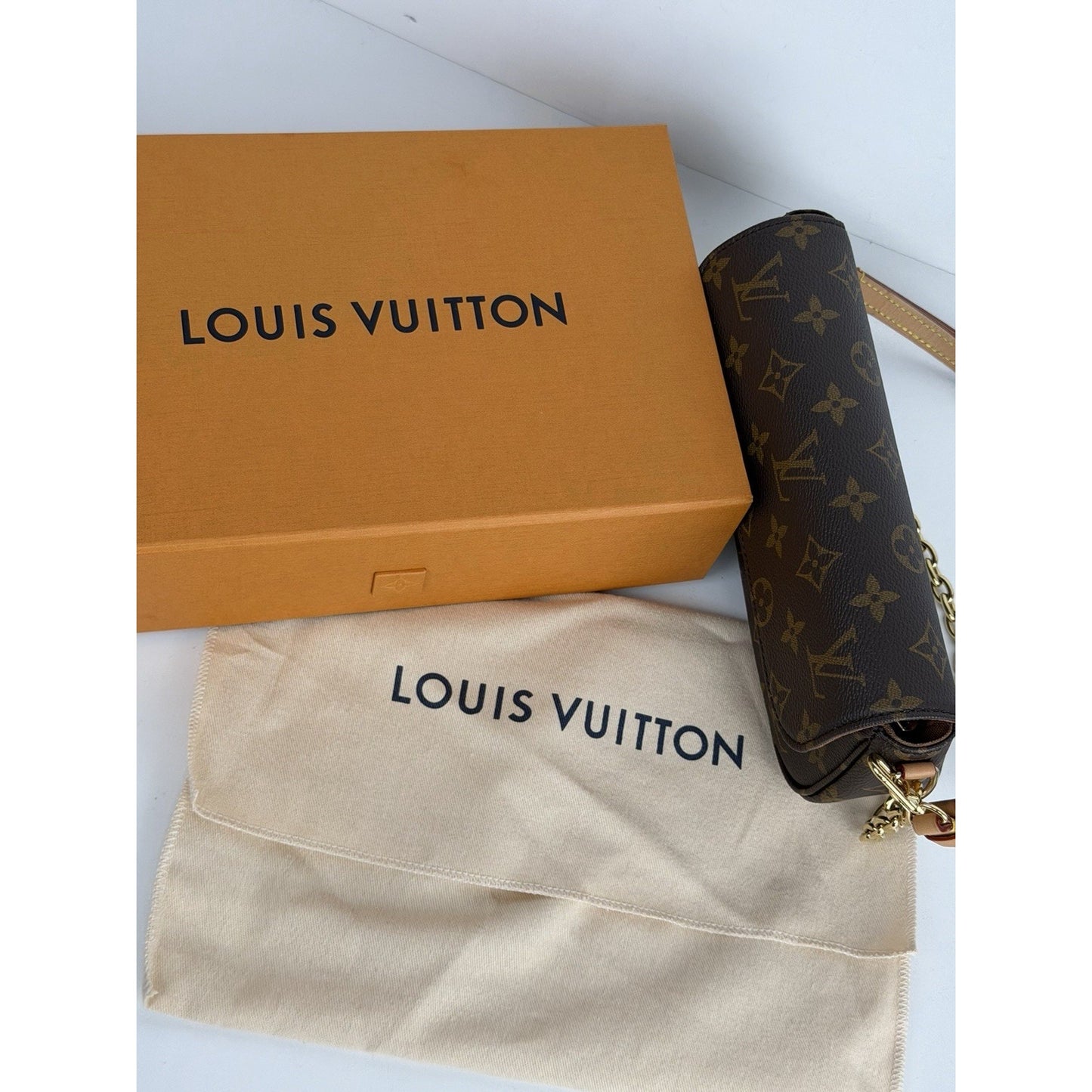 Louis Vuitton Ivy Wallet on Chain Bag in Monogram Brown Coated Canvas NFC C3
