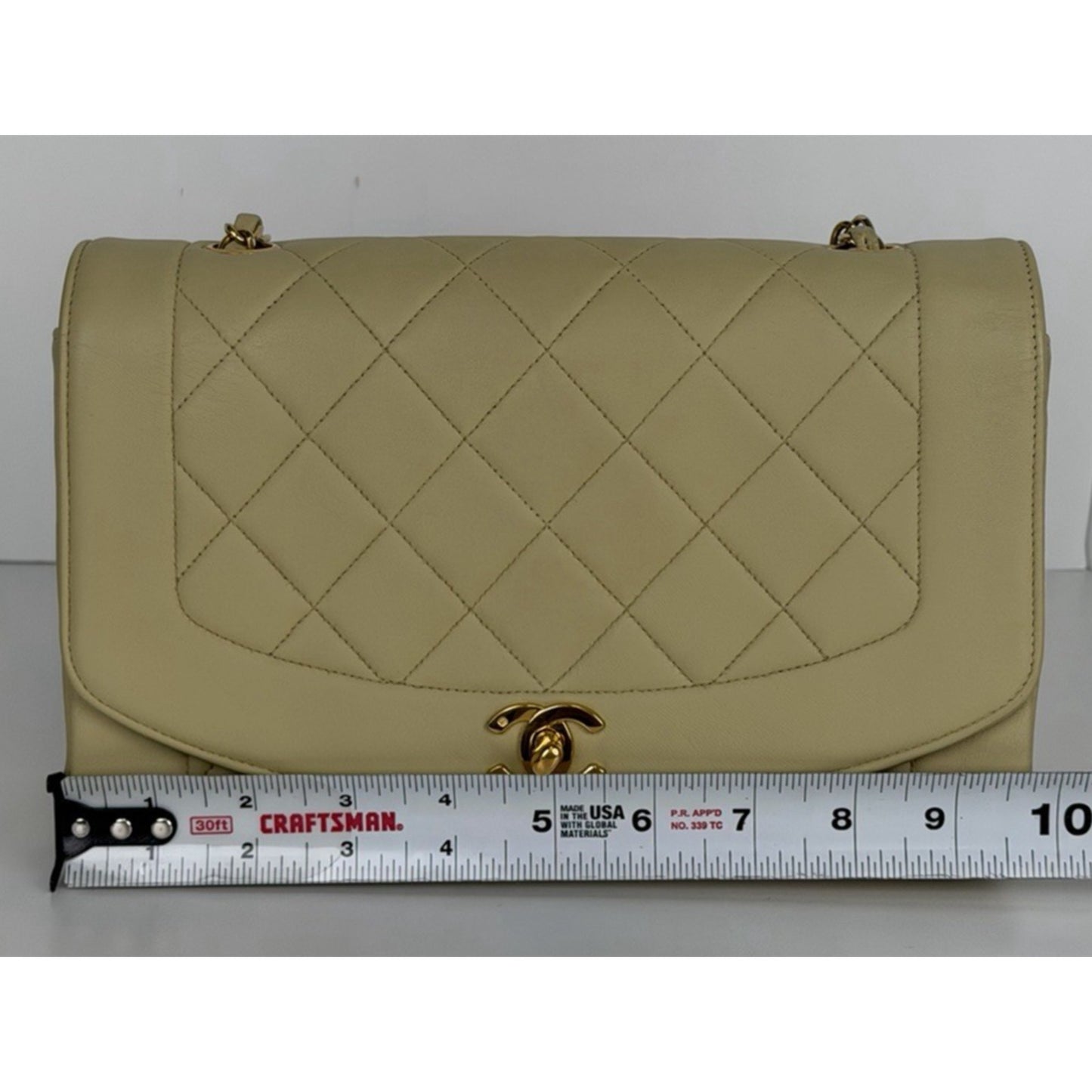 Chanel Vintage Medium Diana Flap Bag in Light Beige Lambskin Leather C6