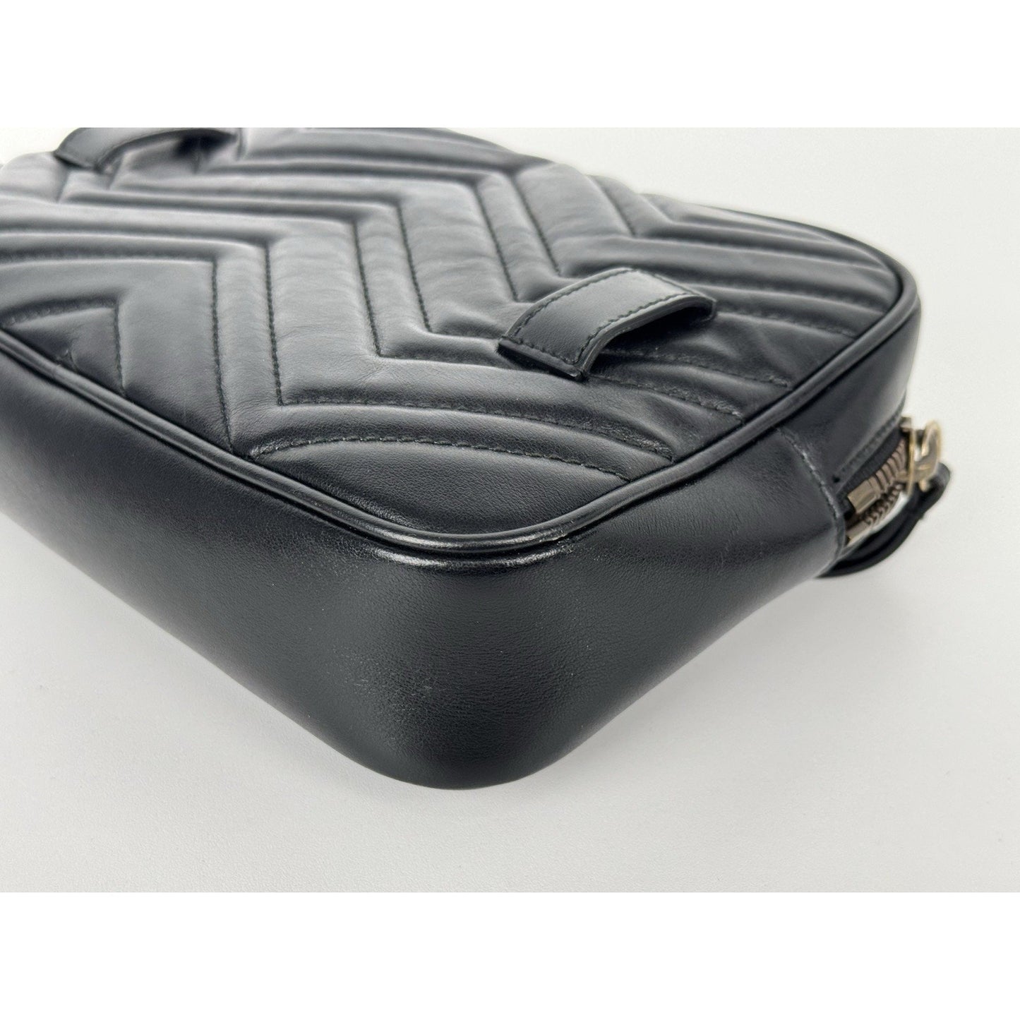 GUCCI Calfskin Matelasse Mens GG Marmont Belt Bag 80 32 Black C-2