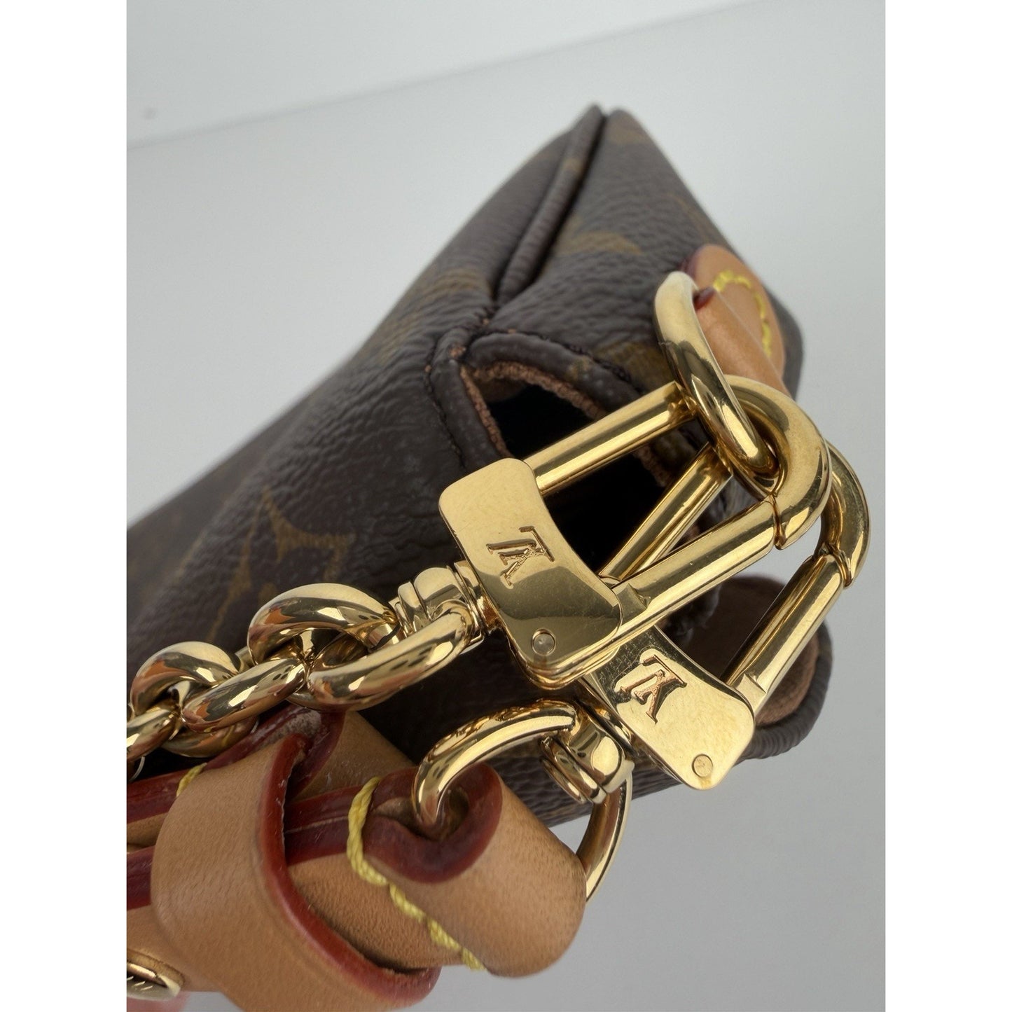 Louis Vuitton Ivy Wallet on Chain Bag in Monogram Brown Coated Canvas NFC C3