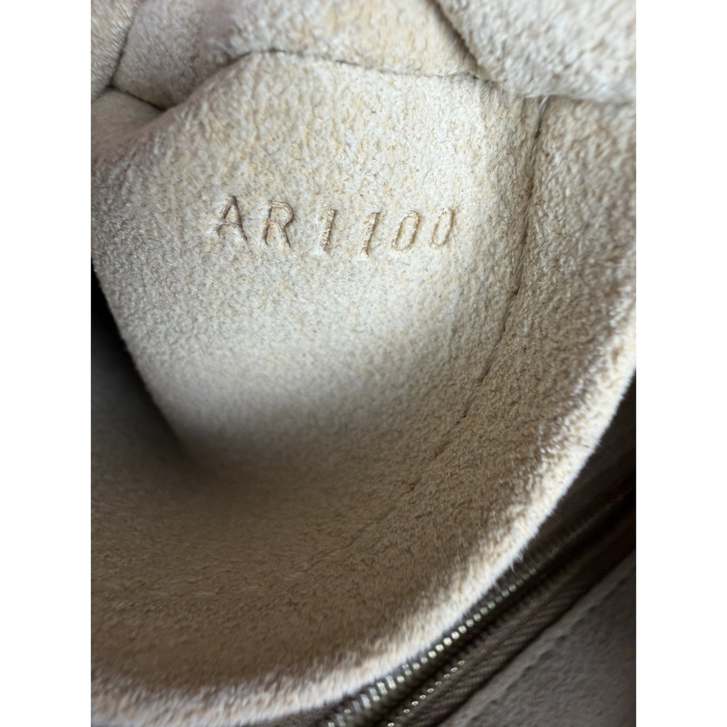Louis Vuitton Artsy Shoulder MM Bag in Brown LV Monogram Coated Canvas 2010 C-5