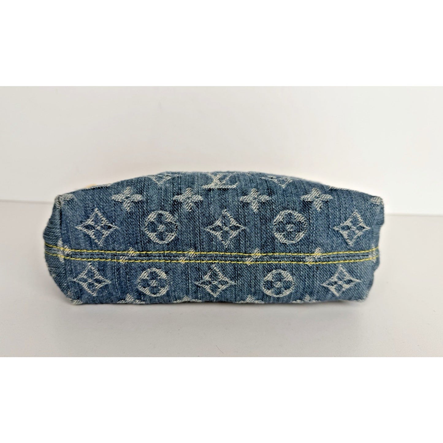 Louis Vuitton Hills Pochette Shoulder Bag in Blue LV Monogram Denim NFC C5