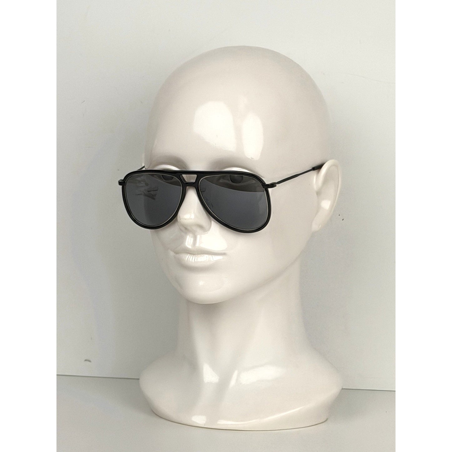 Saint Laurent Classic 11 Aviator Sunglasses in Black Acetate and Tinted Lenses