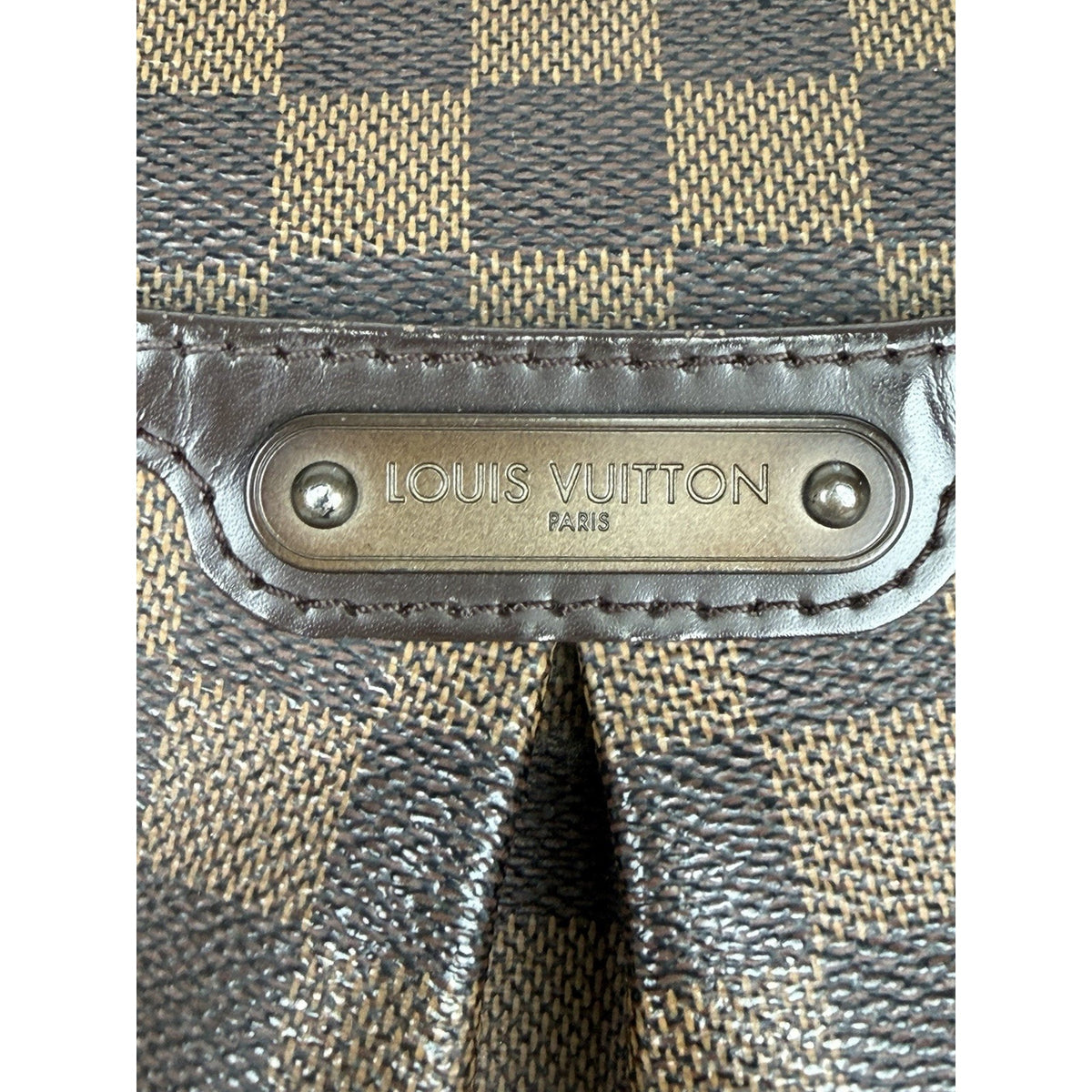 Louis Vuitton Bloomsbury Crossbody Bag PM in Damier Ebene Coated Canvas 2017 S08